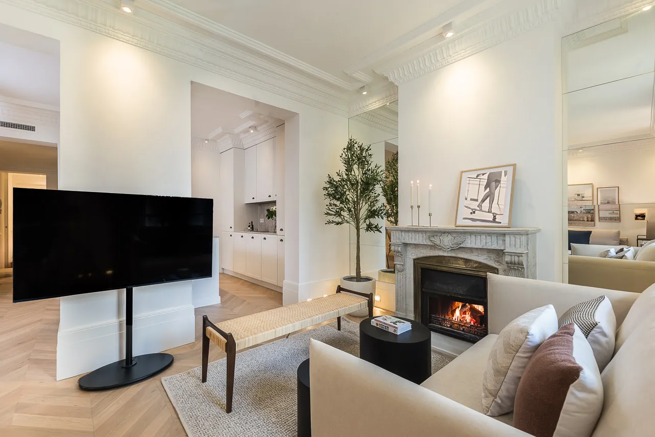 Luxurious 2-bed Madrid Flat With Home Office And Modern Comforts For Remote Work #5