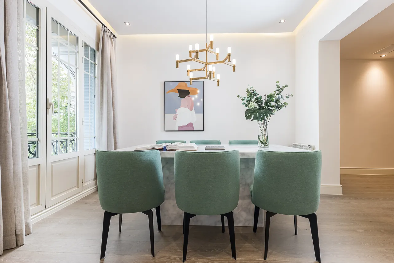 Luxury Madrid Penthouse With Spacious Home Office And City Views #4