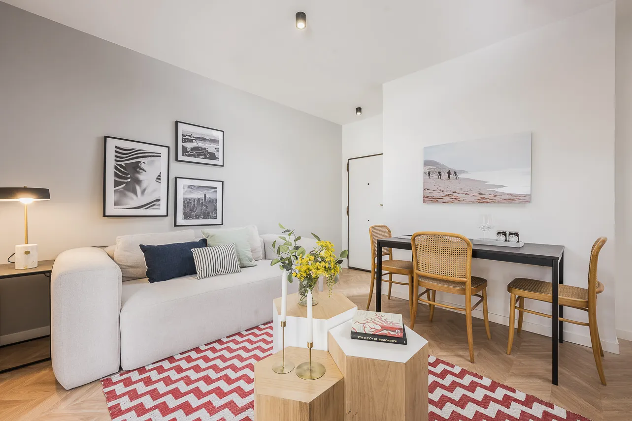 Airy Upscale 2br Madrid Flat - Dedicated Home Office & High-speed Wifi #3