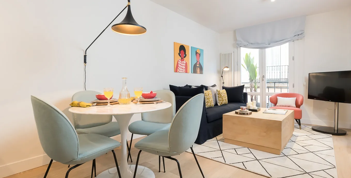 Chic 1-bedroom Flat In Madrid: Your Stylish Retreat For Productive Remote Work