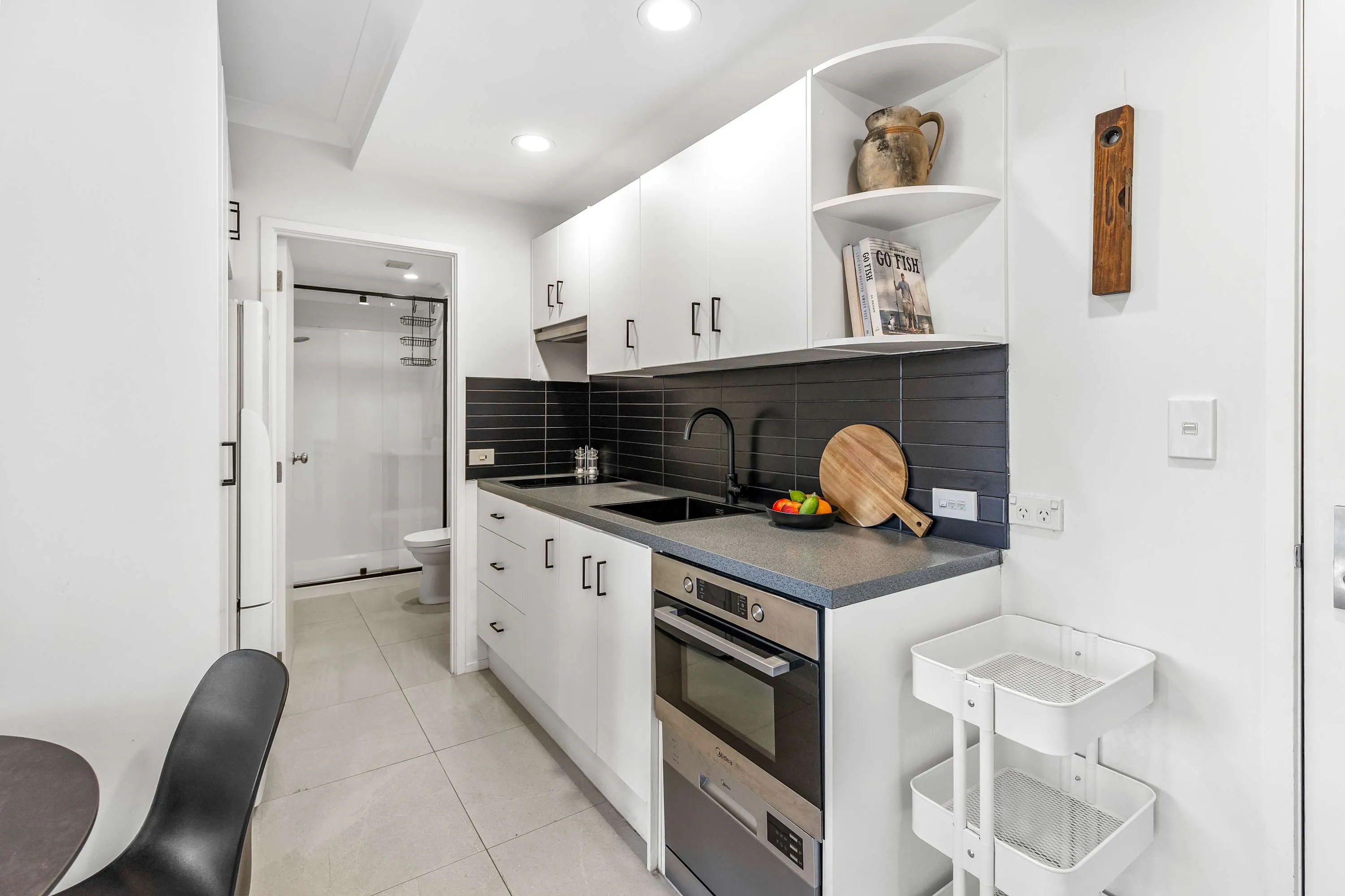 Premium Parnell Flat -- Charming 1br, Work-from-home Ready With Private Study Nook #3