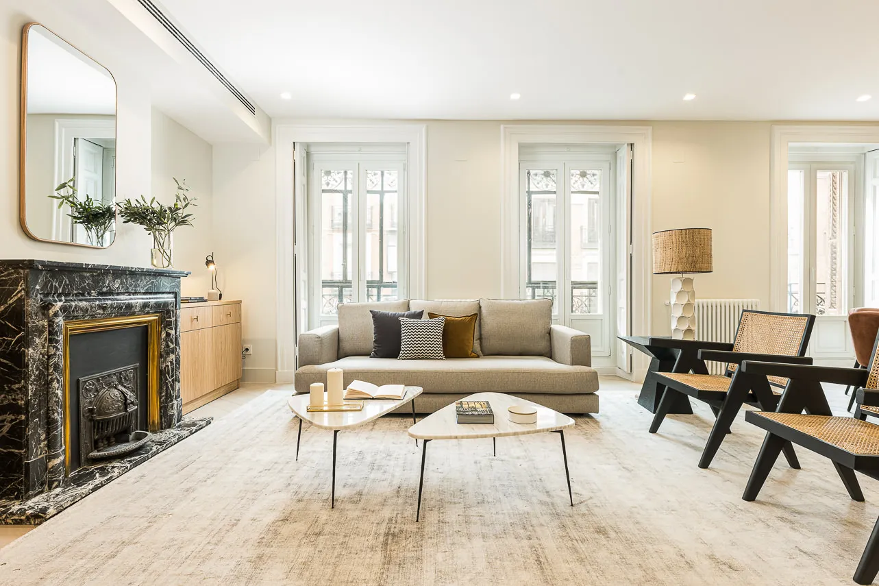 Expansive Modern Rooftop Flat With Dedicated Home Office In Madrid Center #4