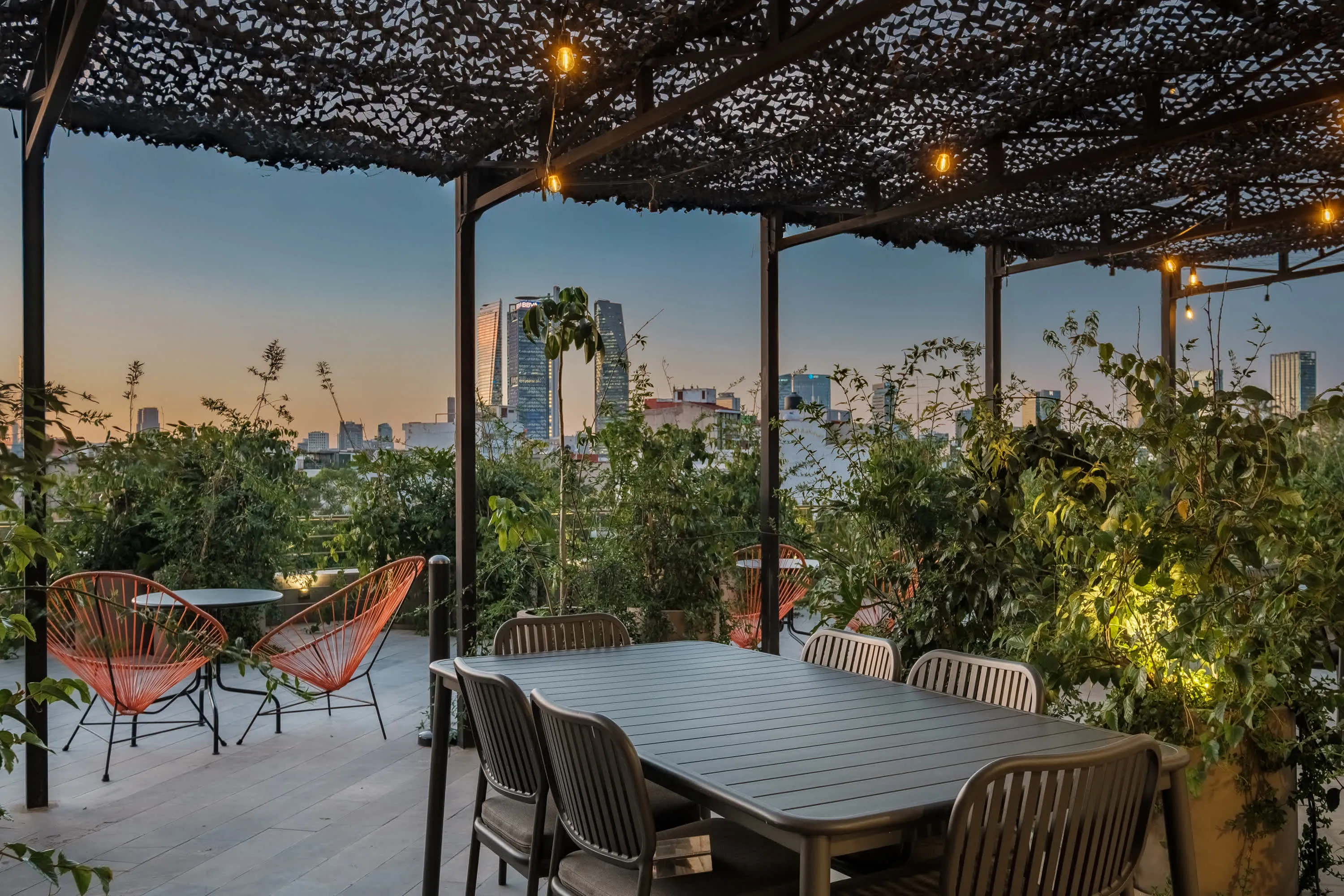 Sleek Design Studio With Balcony And Parque Mexico Views, For Remote Work In Cdmx #4