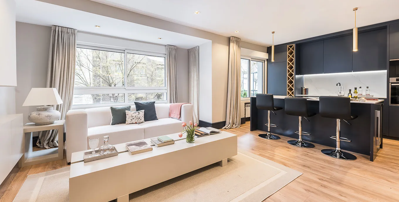 Modern 140m2 Flat In Madrid With Dedicated Home Office & Fast Wifi