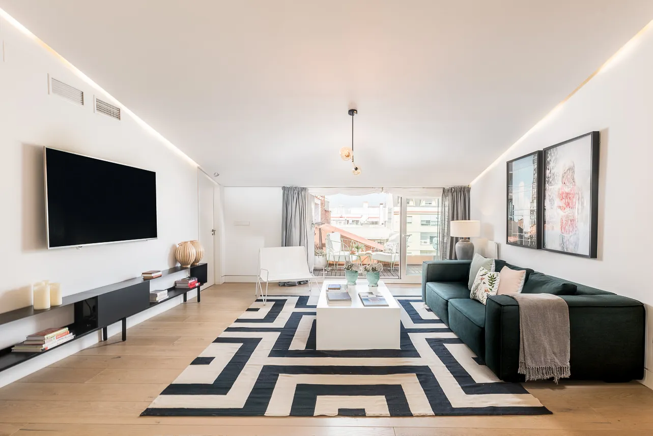Urban Madrid Penthouse With Expansive Home Office And Panoramic City Views #2