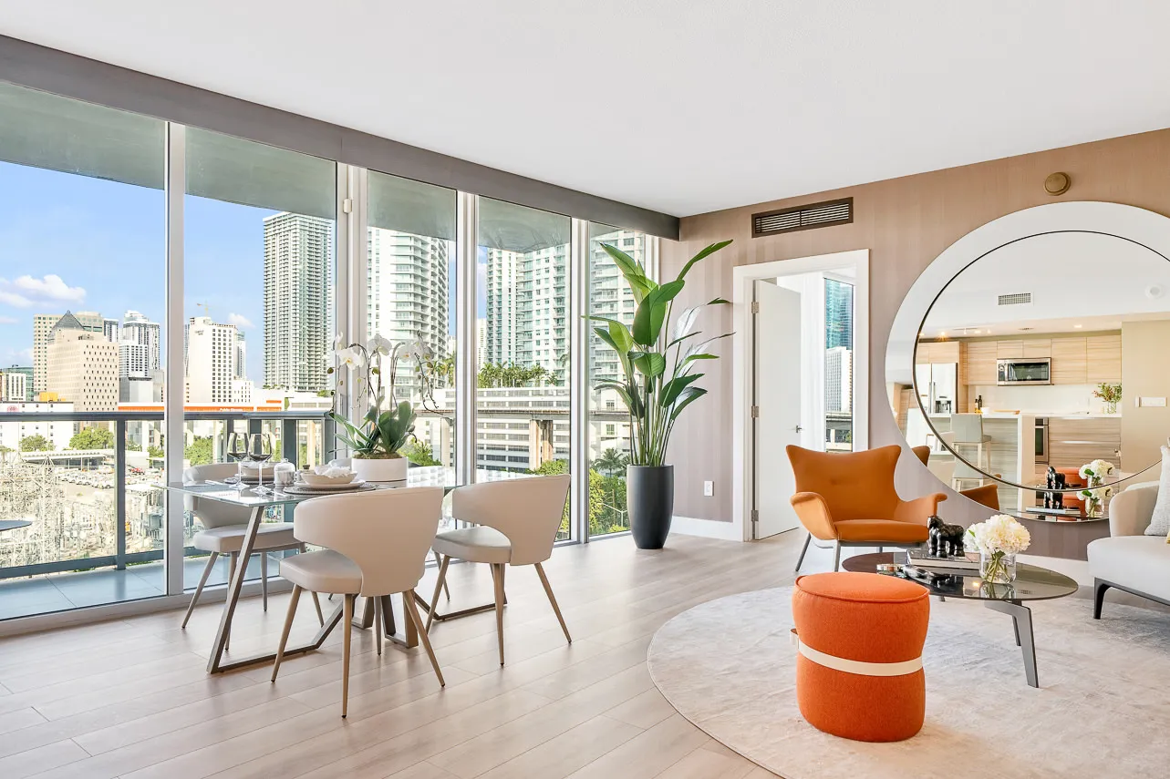 Curated Miami Flat With Efficient Layout And Dedicated Workspace For Remote Work #5