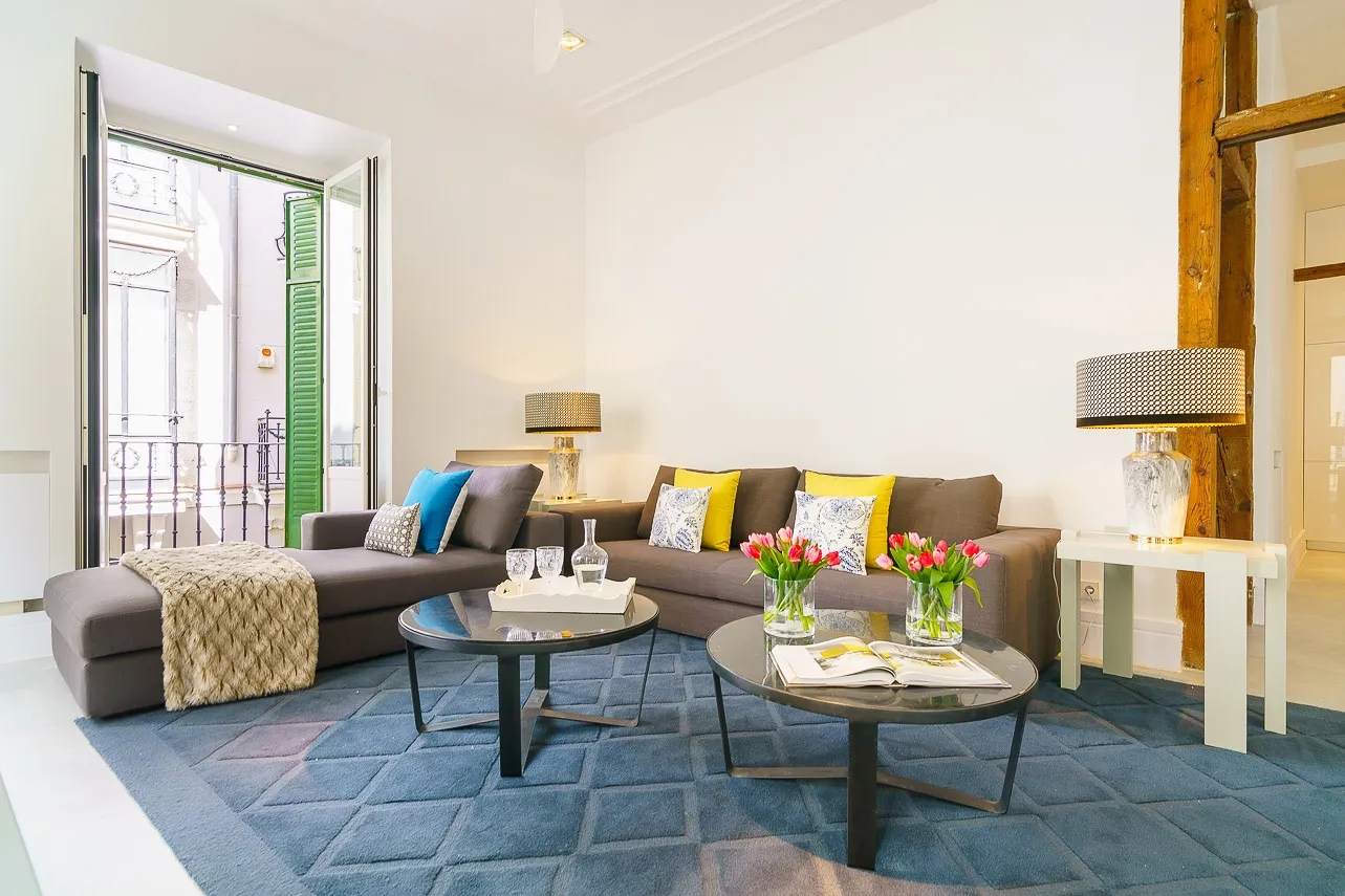 Chic 2-br Madrid Flat, 144m2 - Generous Layout With Dedicated Home Office And Fast Wi-fi #2