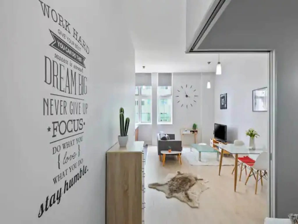 Cozy Premium Auckland City Flat - Work-from-home Setup, Fast Wifi & Desk #3