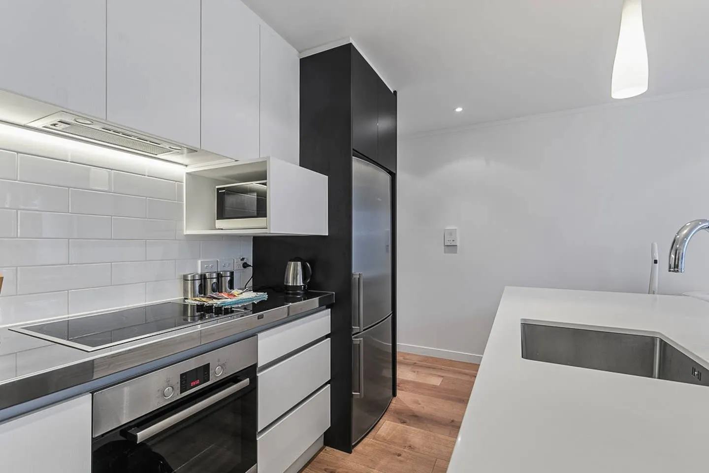 Charming Sophisticated 2br Flat In Auckland Cbd -- Digital-nomad Ready Home Office #5
