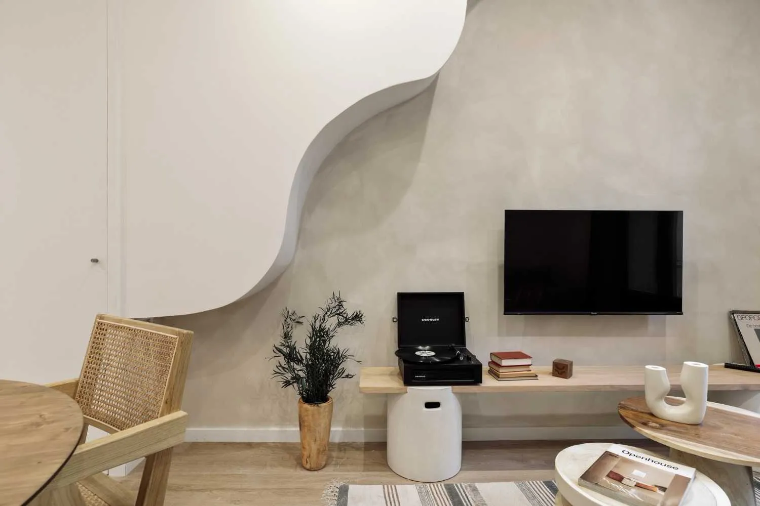Refined 2br City Flat With High-speed Fiber & Pro Workspace In Barcelona Center #3