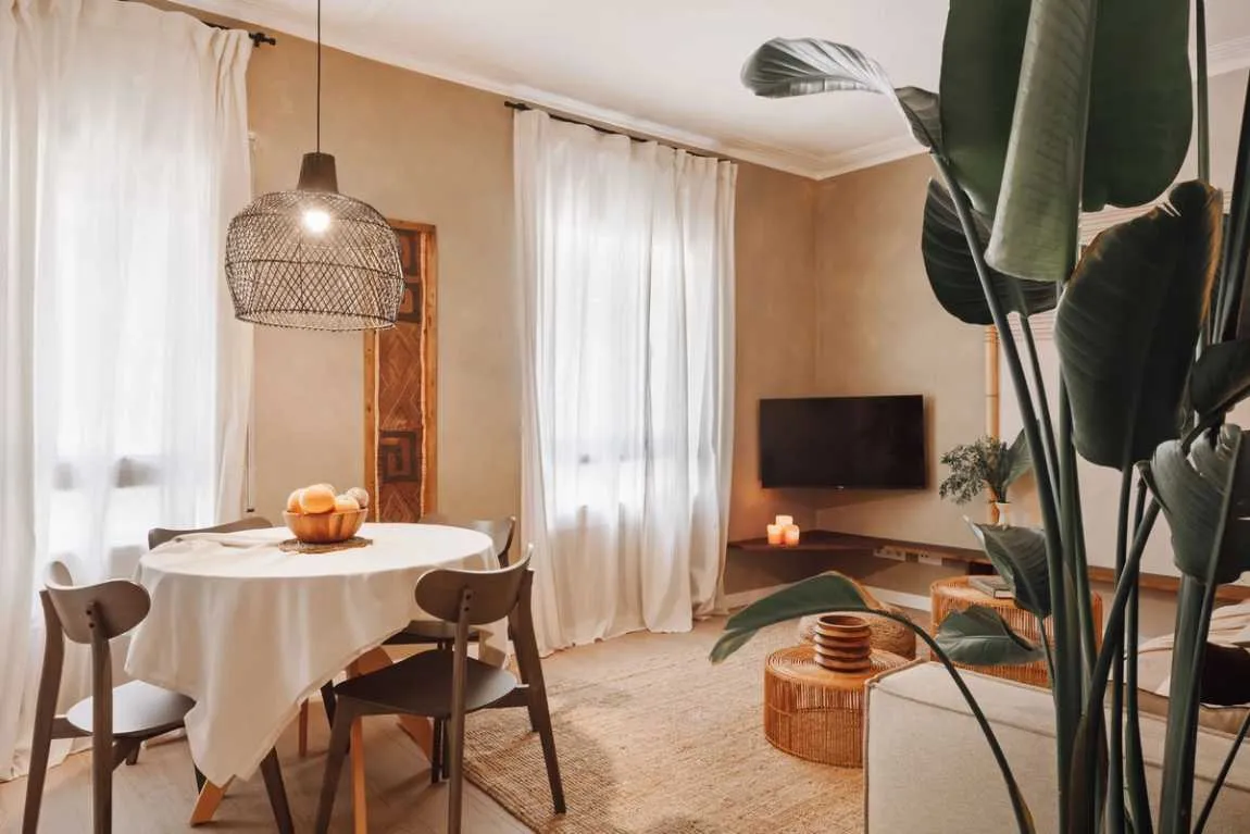 Spacious Barcelona Flat With Pro Workstation & Hd Video Setup For Digital Nomads #4