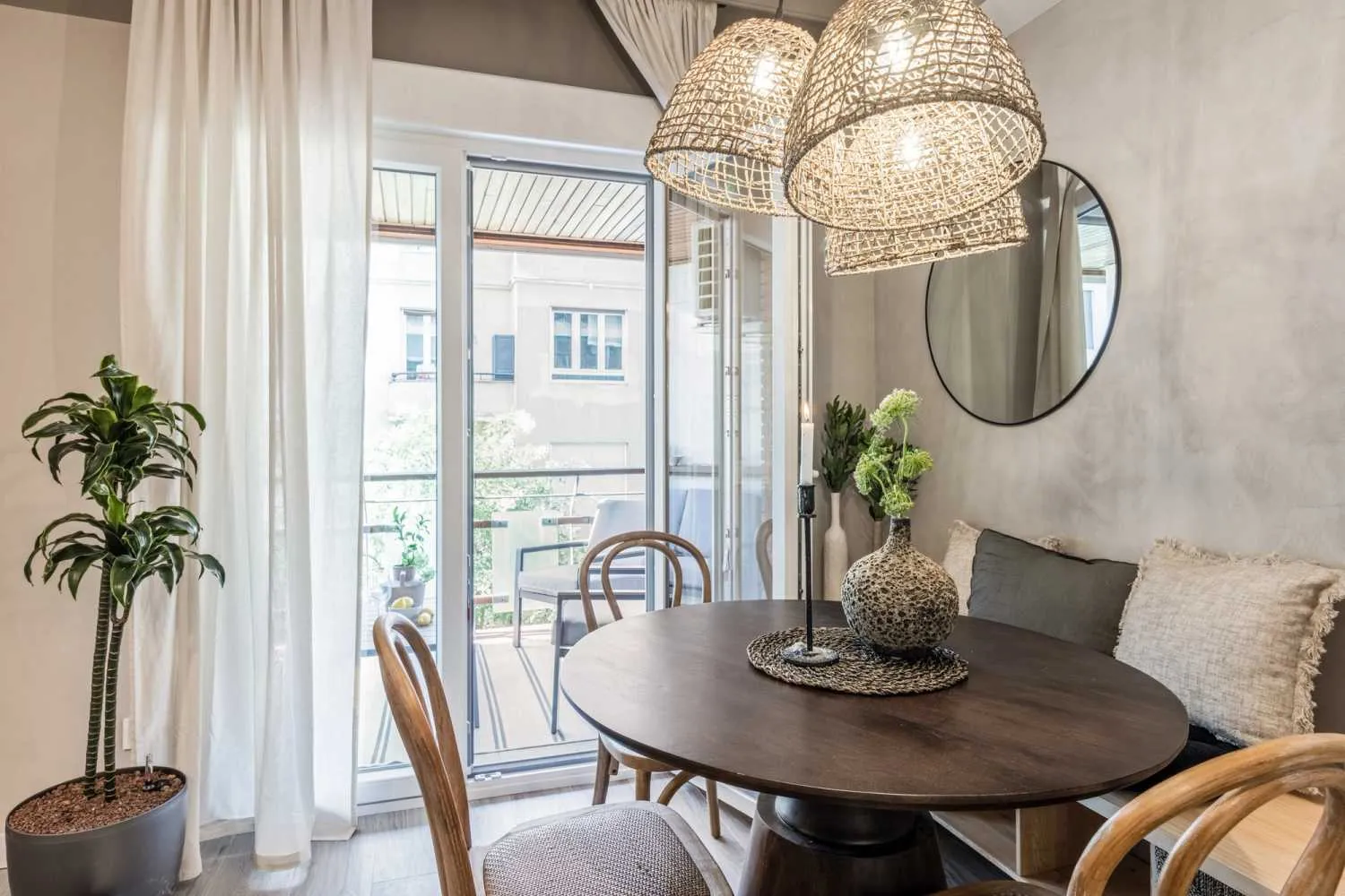 Premium Madrid Flat With Gigabit Internet And Pro Workspace For Remote Work #5