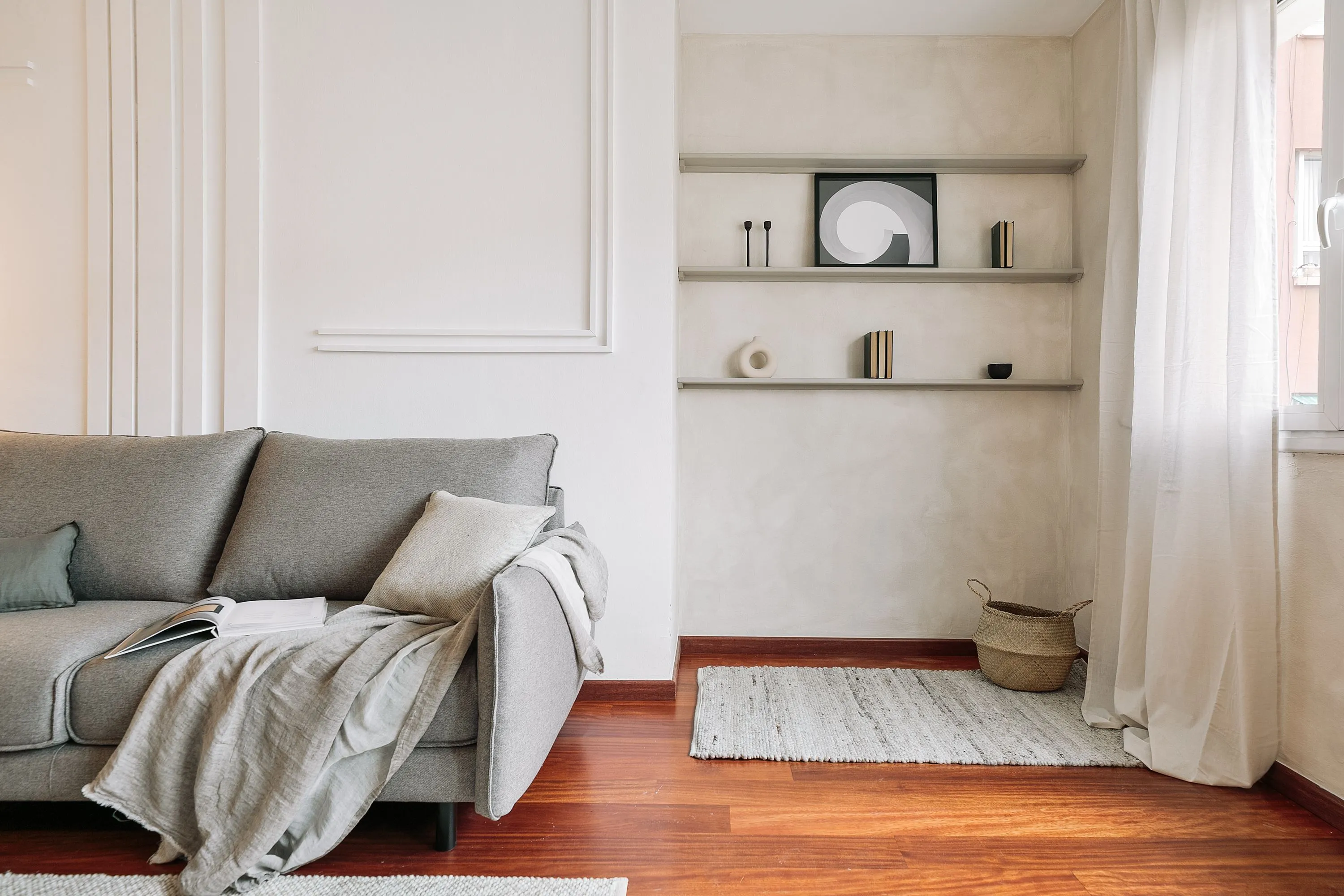 Spacious Barcelona Flat With High-speed Fiber And Pro Work Setup For Remote Professionals #5