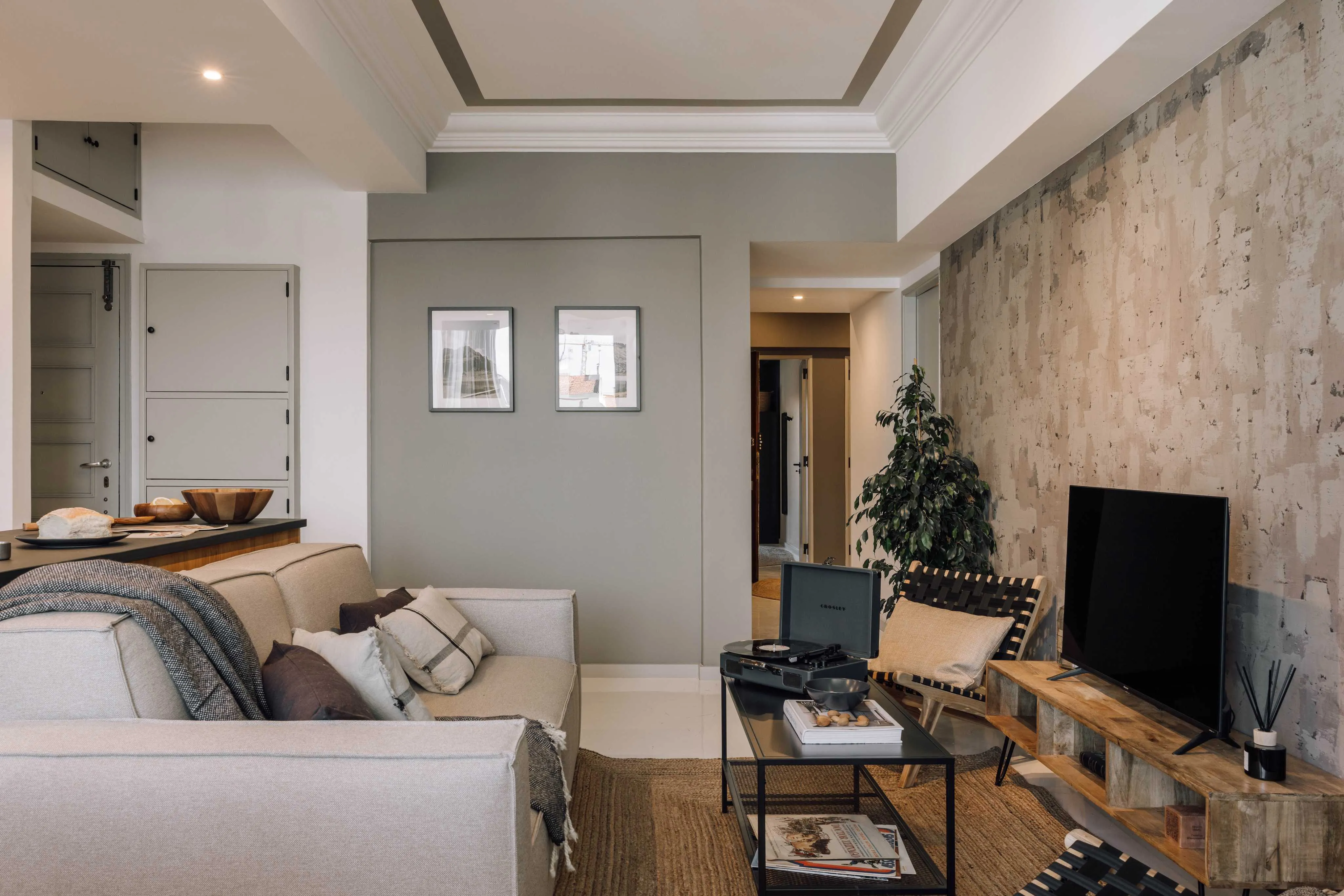 Upscale Lisbon Flat With Pro Home Office Setup And Chef's Kitchen For Remote Work #2