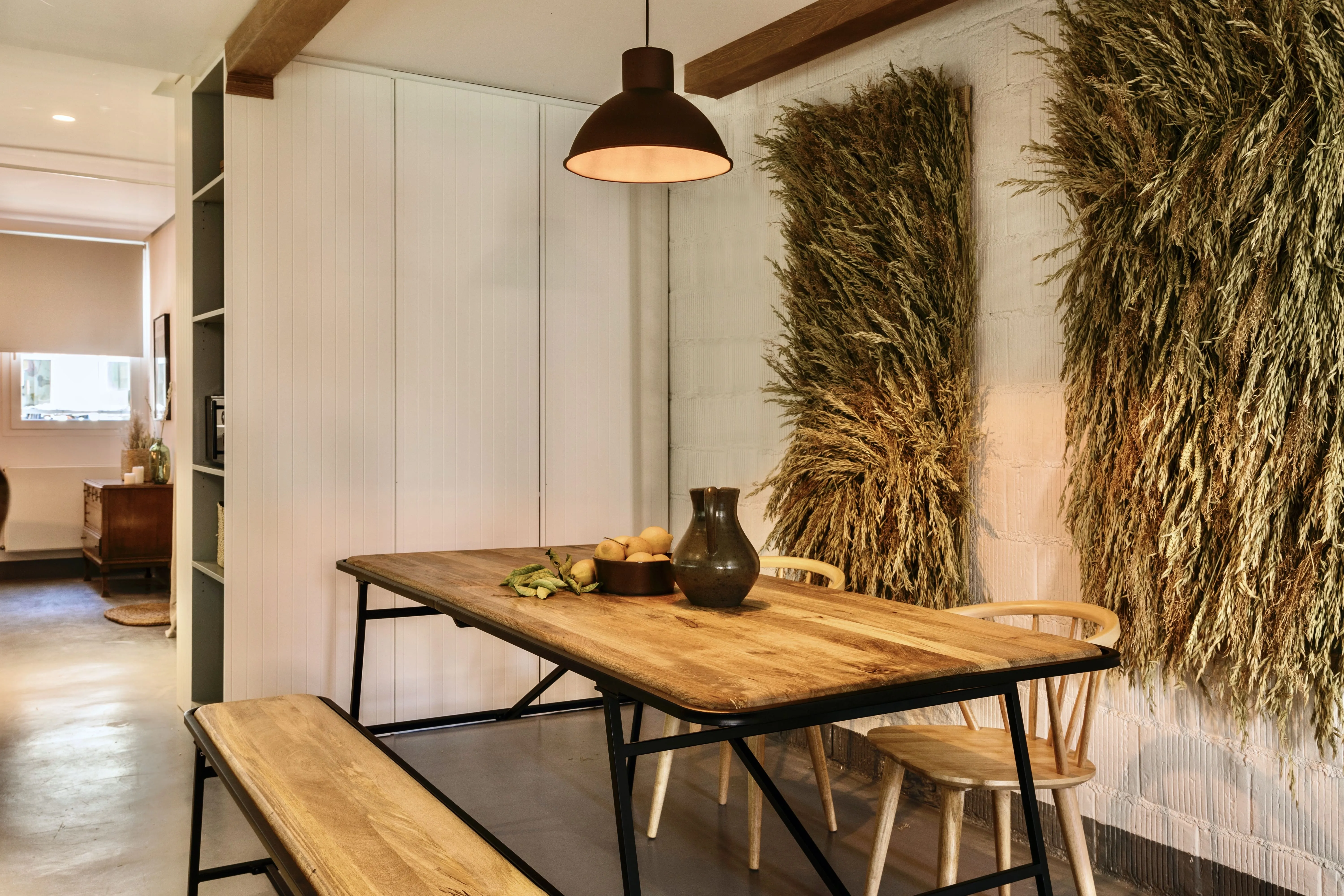 Refined Madrid Flat With Ultra-fast Wifi & Pro Workspace For Remote Work Success #3