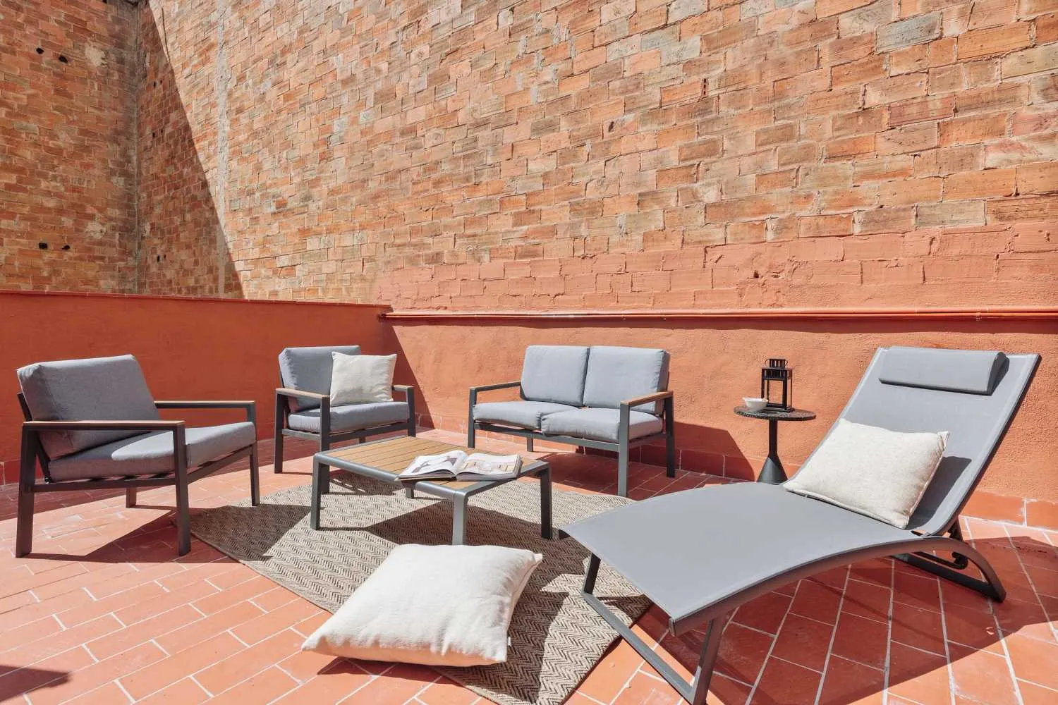 Vast 134m2 Barcelona Flat With Pro Home Office & Premium Connectivity #2