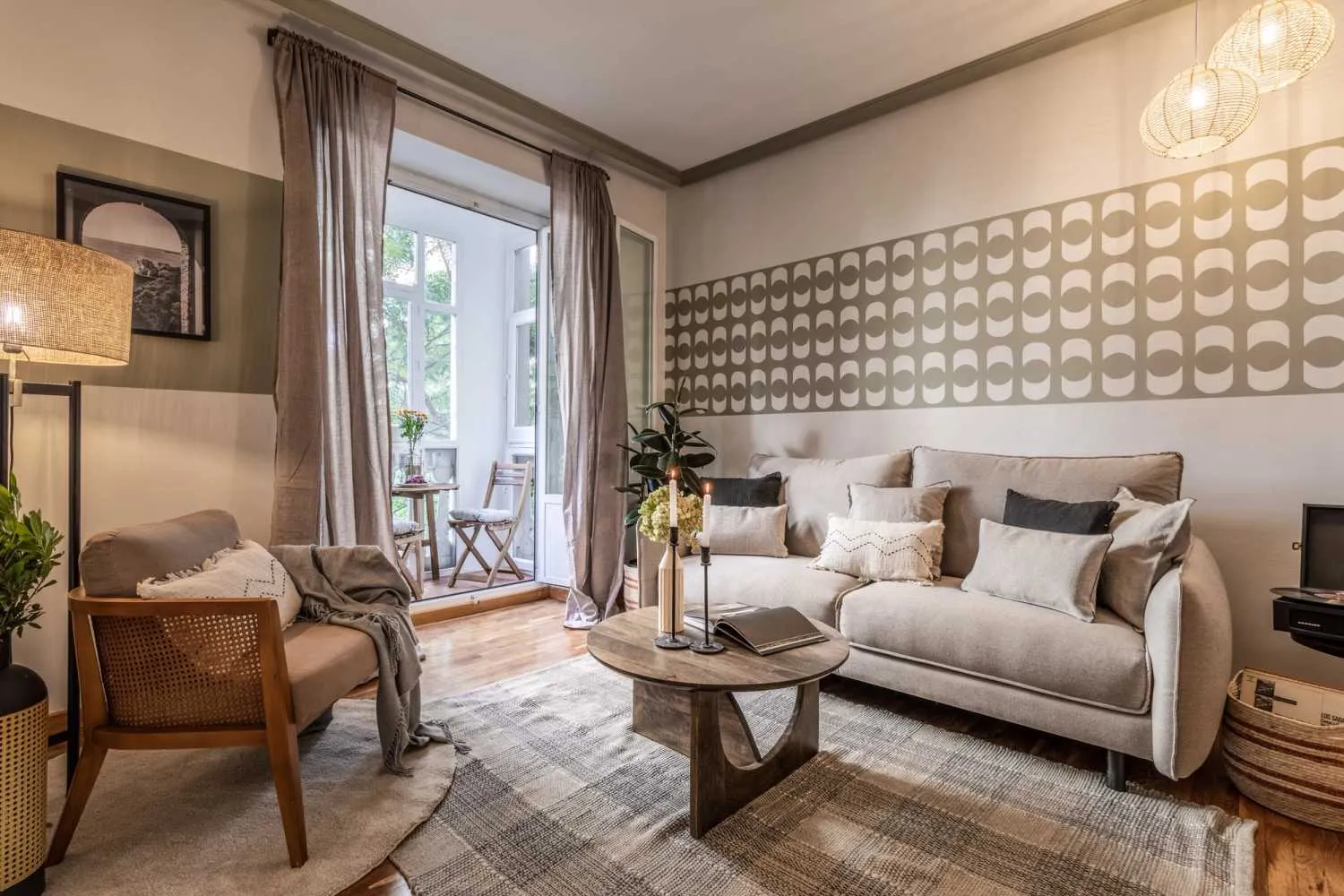 Impressive Madrid Flat With Premium Home Office & Ultra-fast Wifi For Digital Nomads #2