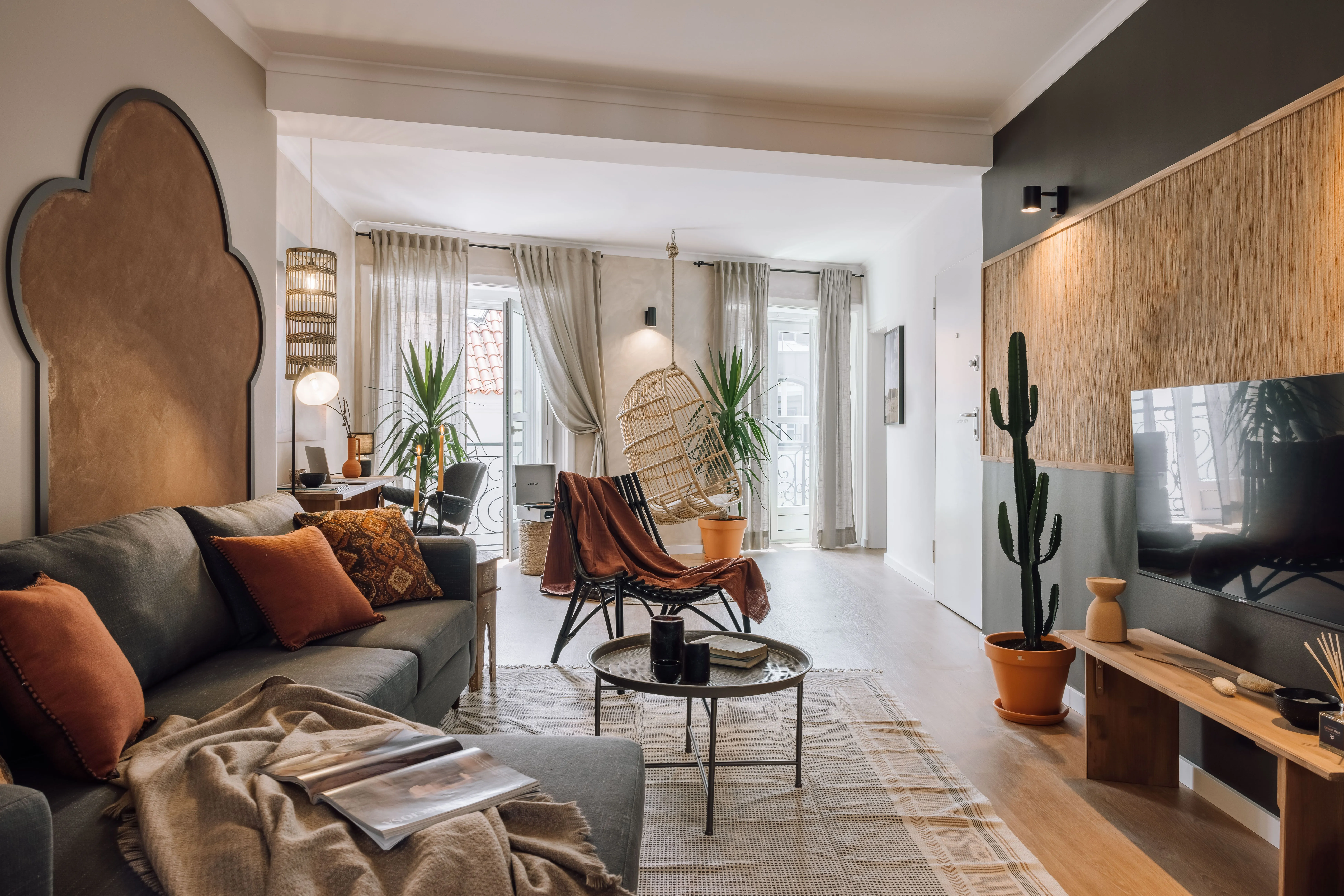 Urban Lisbon Flat With Pro Audio & Hd Video Setup For Seamless Remote Work #2