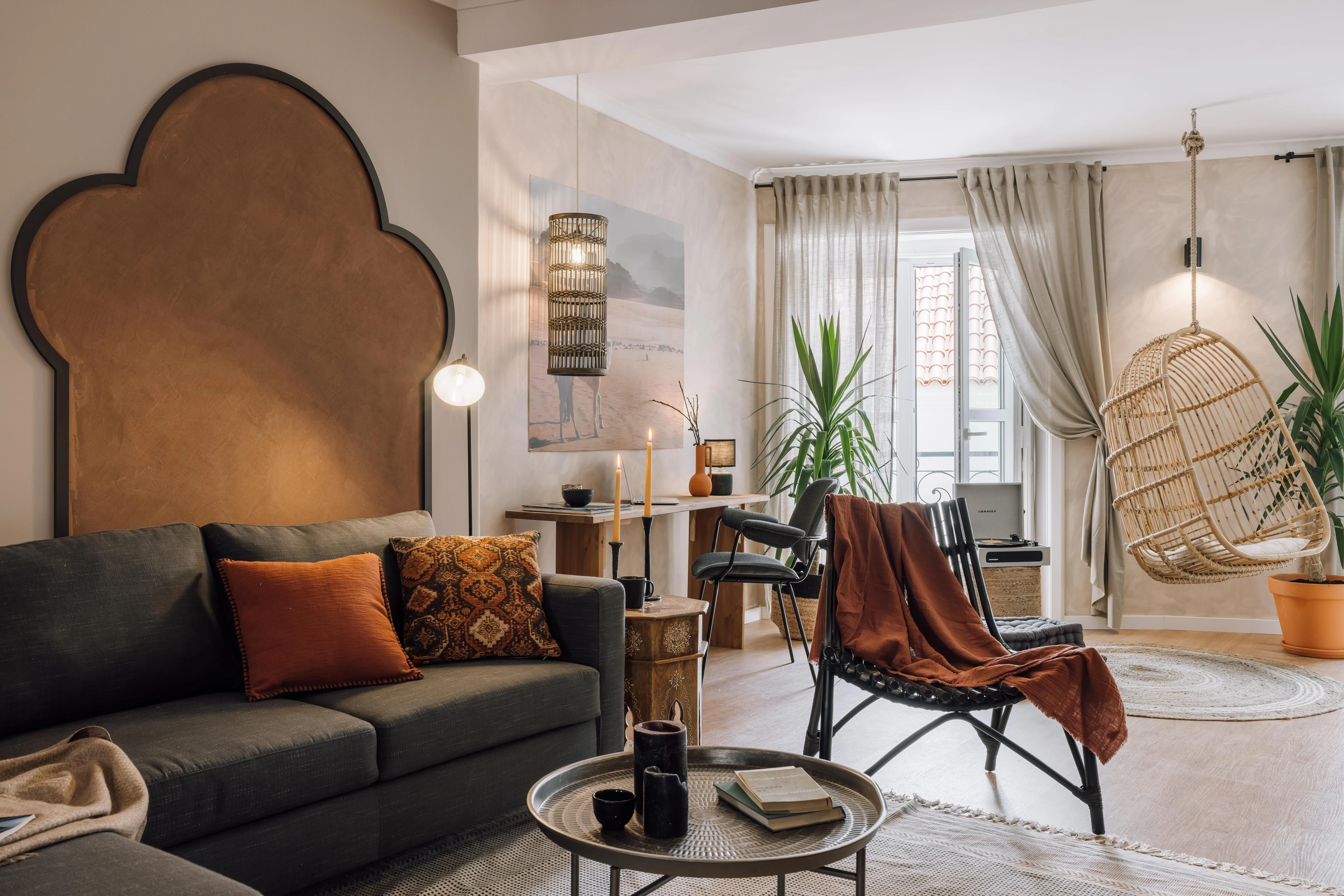 Urban Lisbon Flat With Pro Audio & Hd Video Setup For Seamless Remote Work #3