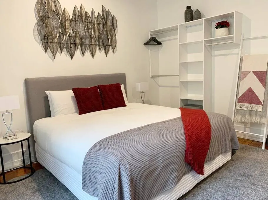Premium Cozy Auckland Flat For Digital Nomads - Private Home Office, Sky Tower View #2