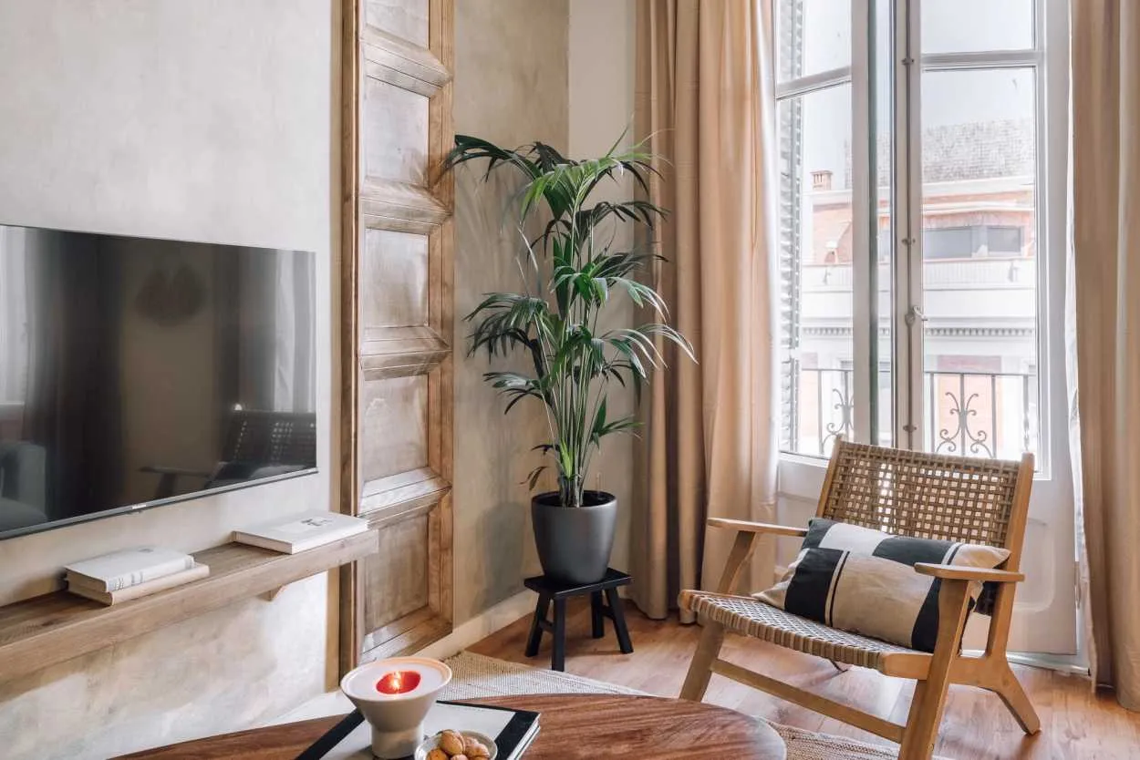 Spacious Barcelona Flat With High-speed Fiber And Pro Home Office Setup #5