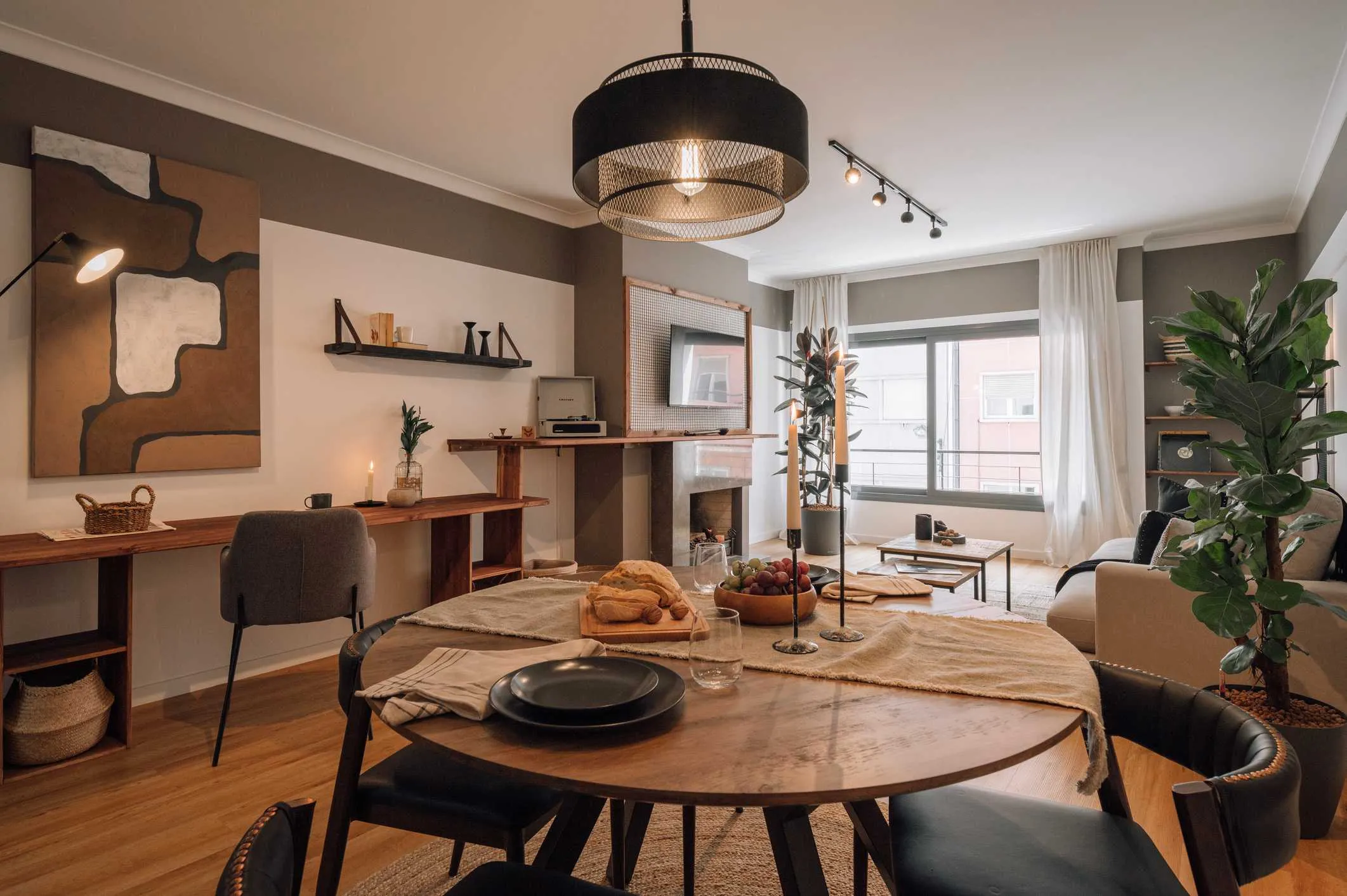 Spacious Lisbon Flat With Pro Home Office Setup & Gigabit Internet For Remote Work #5
