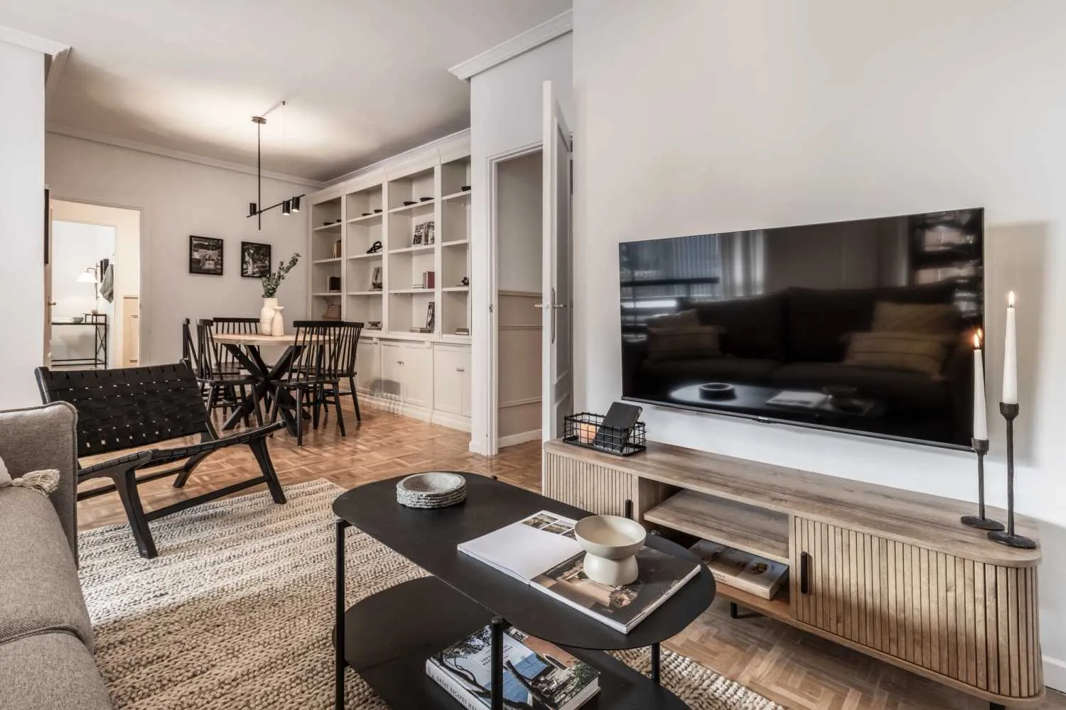 Chic Madrid Flat With High-speed Fiber And Pro Home Office Setup For Remote Work #5