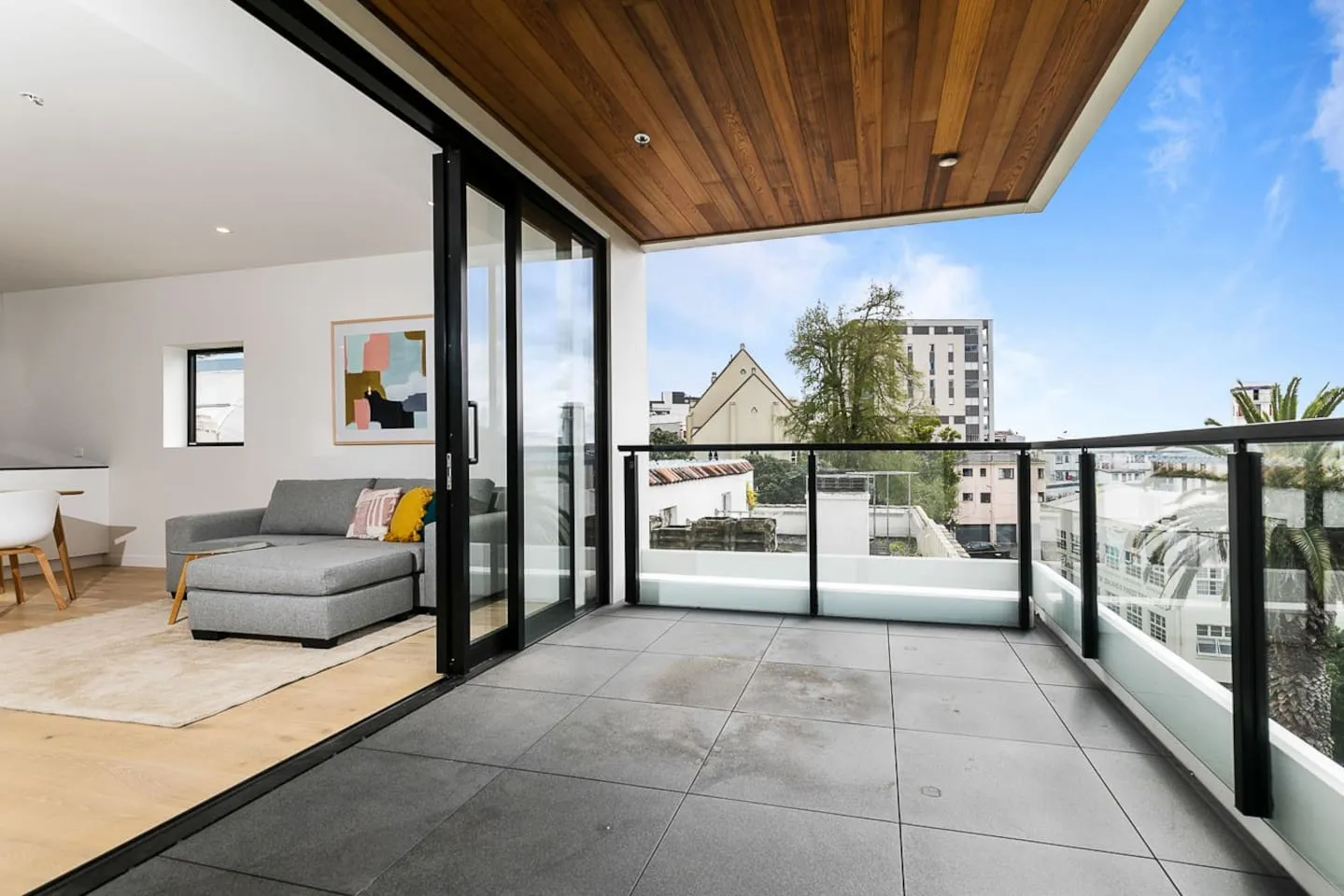 Charming Curated 2-br City Flat Auckland - Work-ready Office & Fast Wifi #5