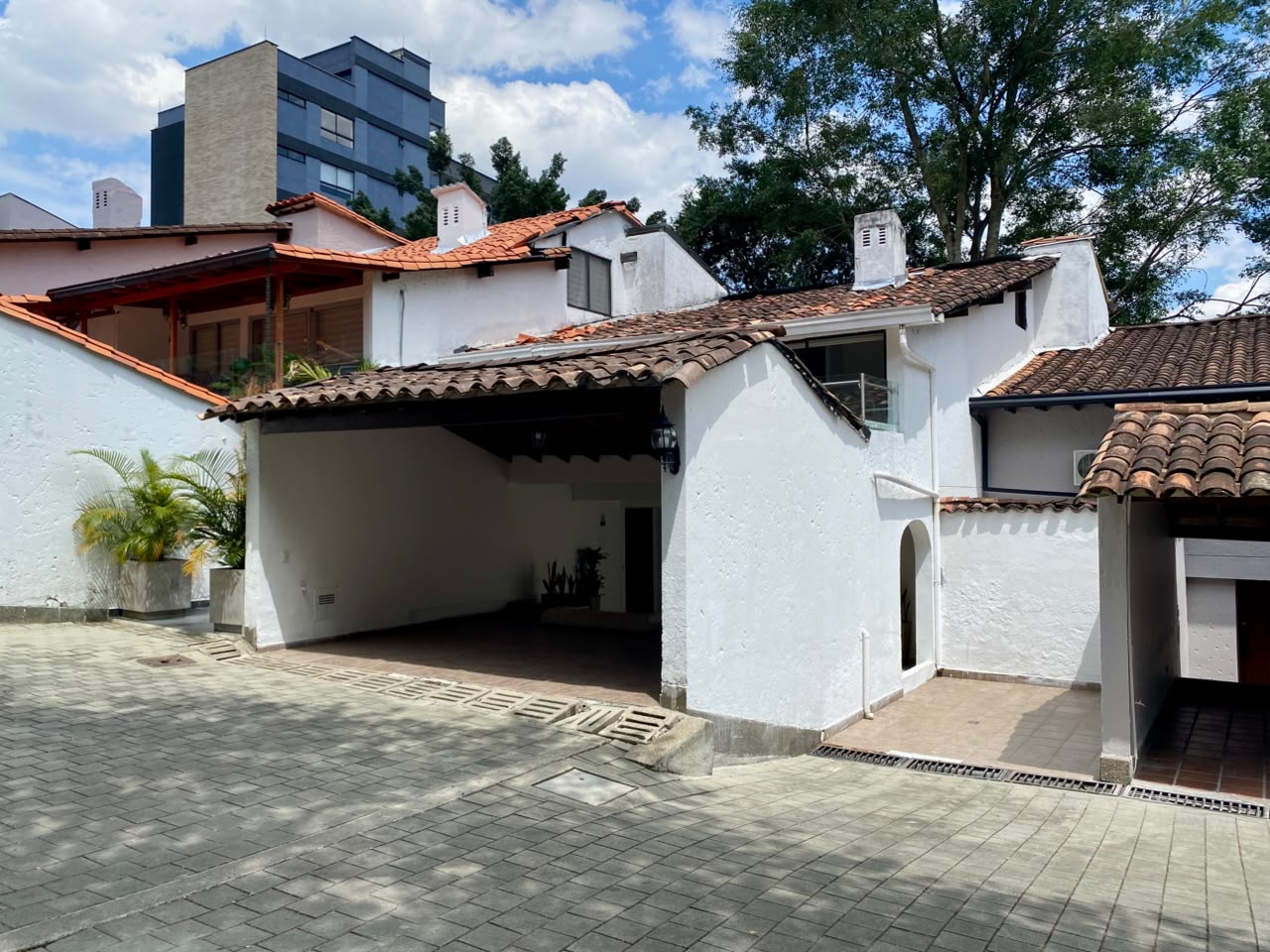 Luxurious Designer Penthouse In Medellin: 5 Br, Terrace, Nomad-ready