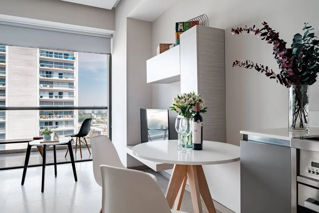 Sophisticated Modern Studio With Home Office In Downtown For Remote Work #3