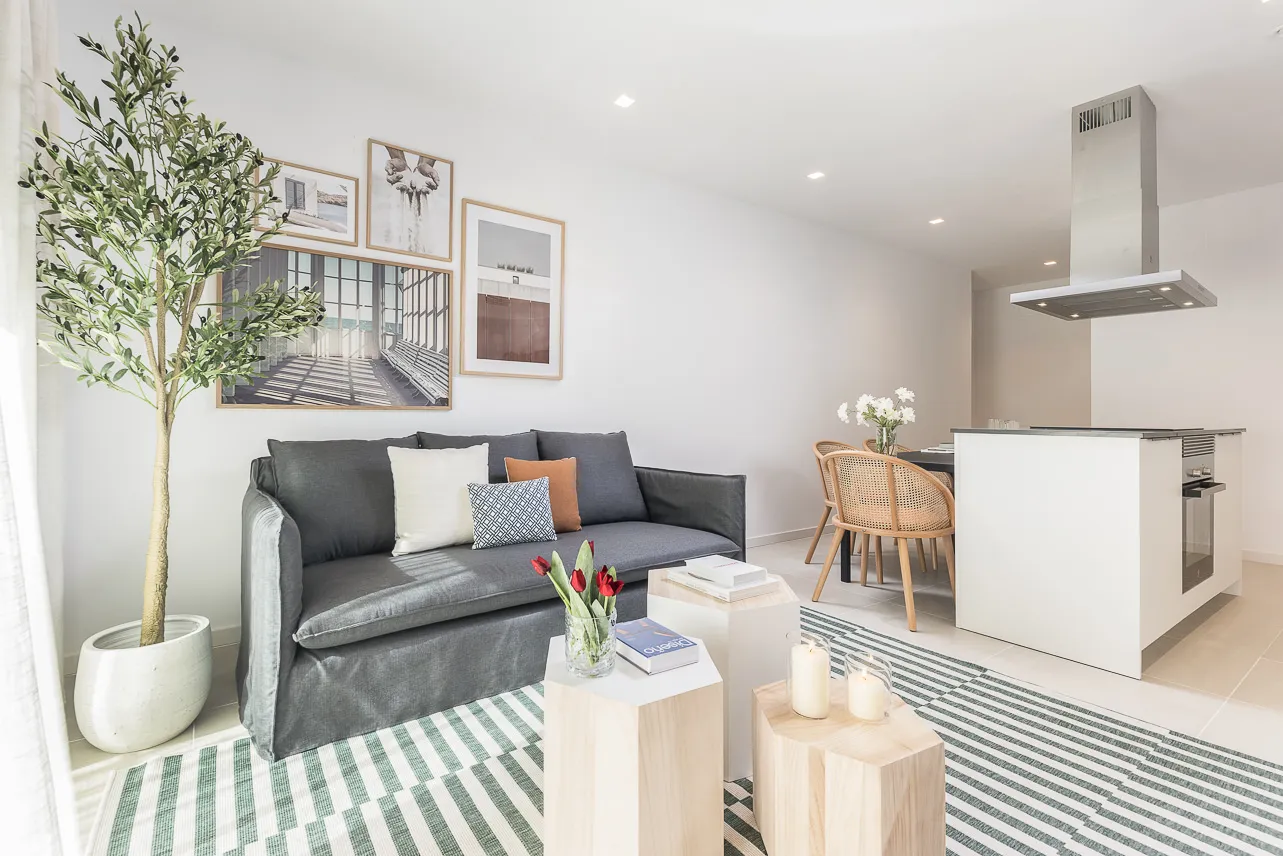 Elegant 2-bed Flat In Barcelona Featuring A Dedicated Home Office For Remote Work #5