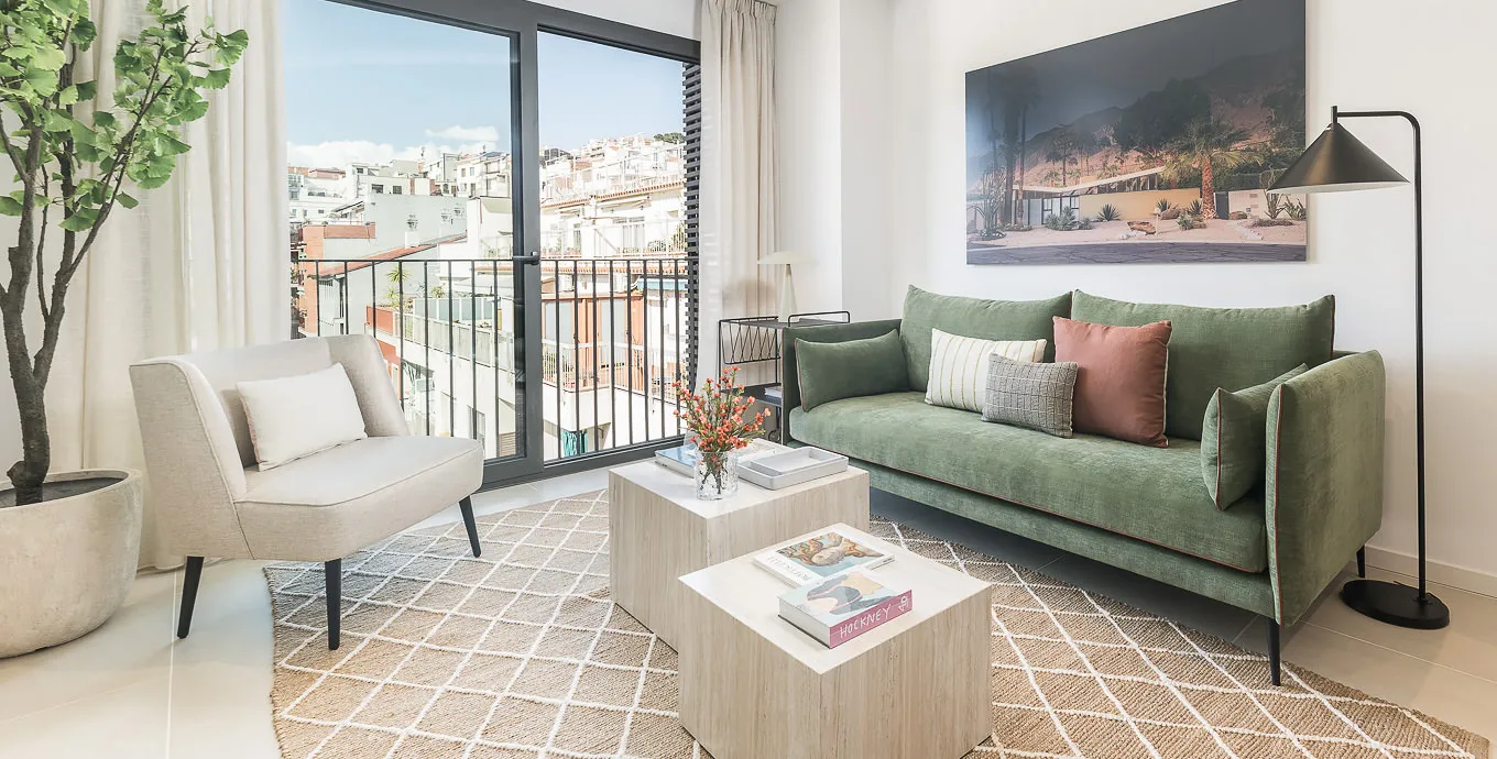 Upscale 60m2 Barcelona Flat With Dedicated Home Office For Remote Work Flexibility