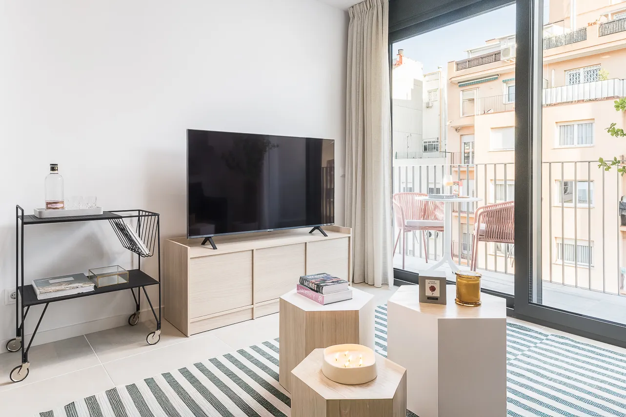Sophisticated 2-bed Flat With Dedicated Home Office In Barcelona's Gracia District #5