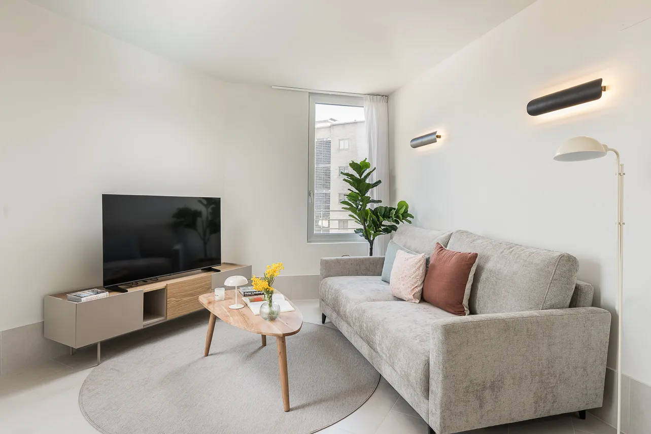 Distinctive Executive Flat In Madrid - Roomy 72m2 With Dedicated Home Office #3