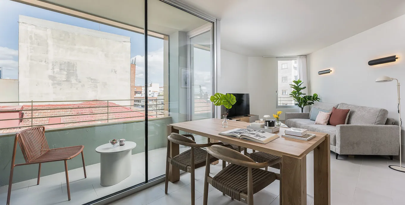 Sophisticated Madrid Flat 72 M2 - Welcoming Long-term Stay With Dedicated Home Office