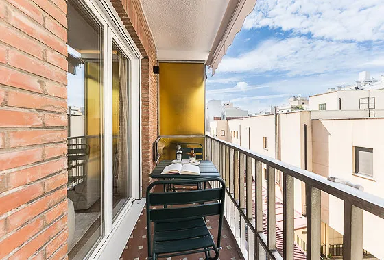 Spacious Madrid Flat With Dedicated Home Office For Remote Work Flexibility #5
