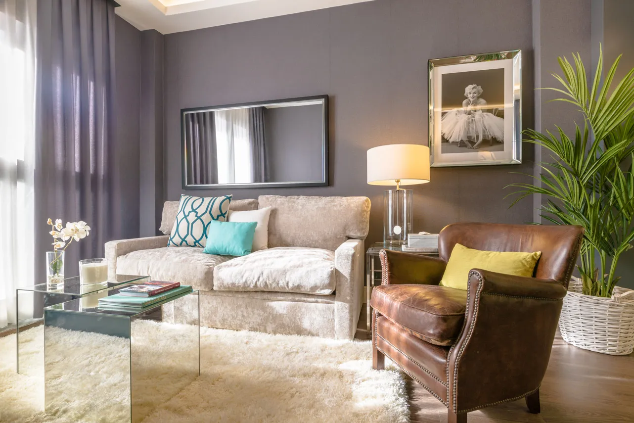 Contemporary Madrid Flat With Bright Home Office For Remote Work Comfort #5