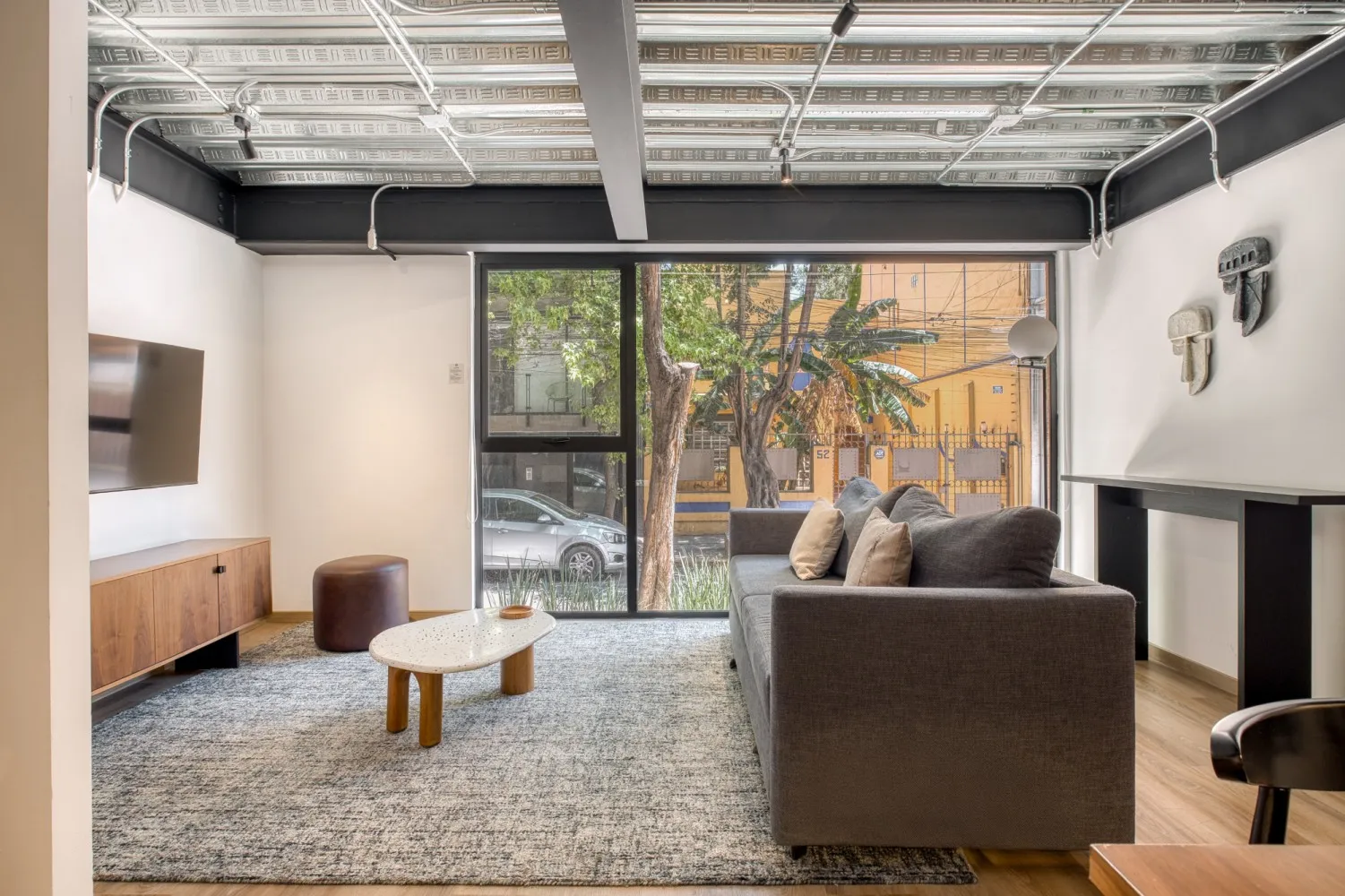 Chic Studio With Dedicated Workspace In Mexico City's Reforma District #2
