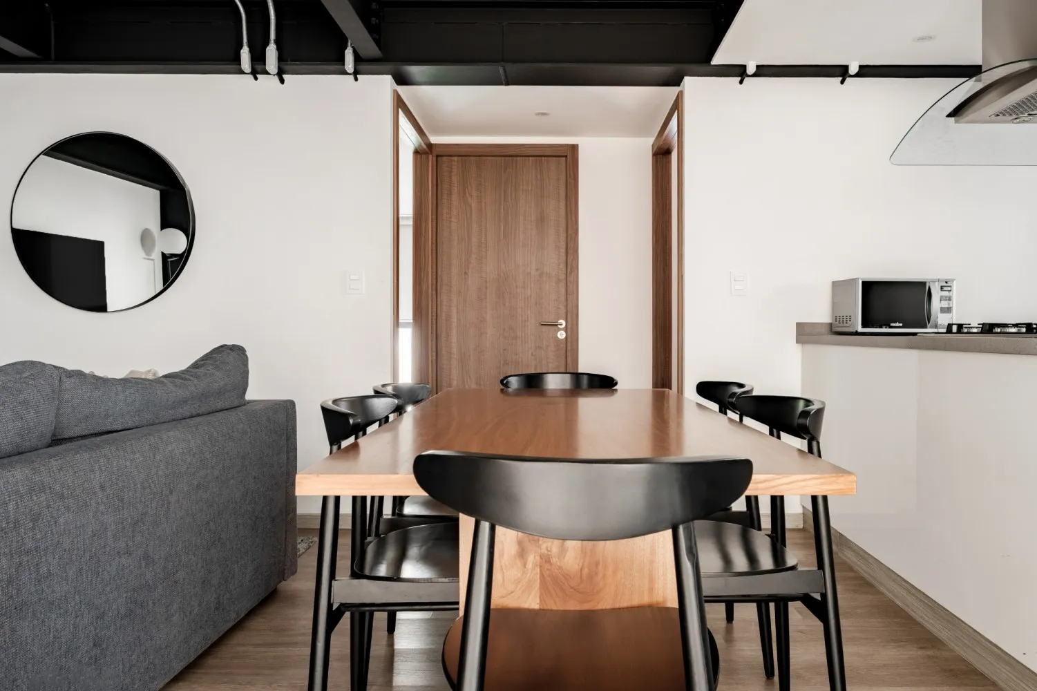 Elegant Design Studio With Dedicated Workspace In Reforma, Mexico City #5
