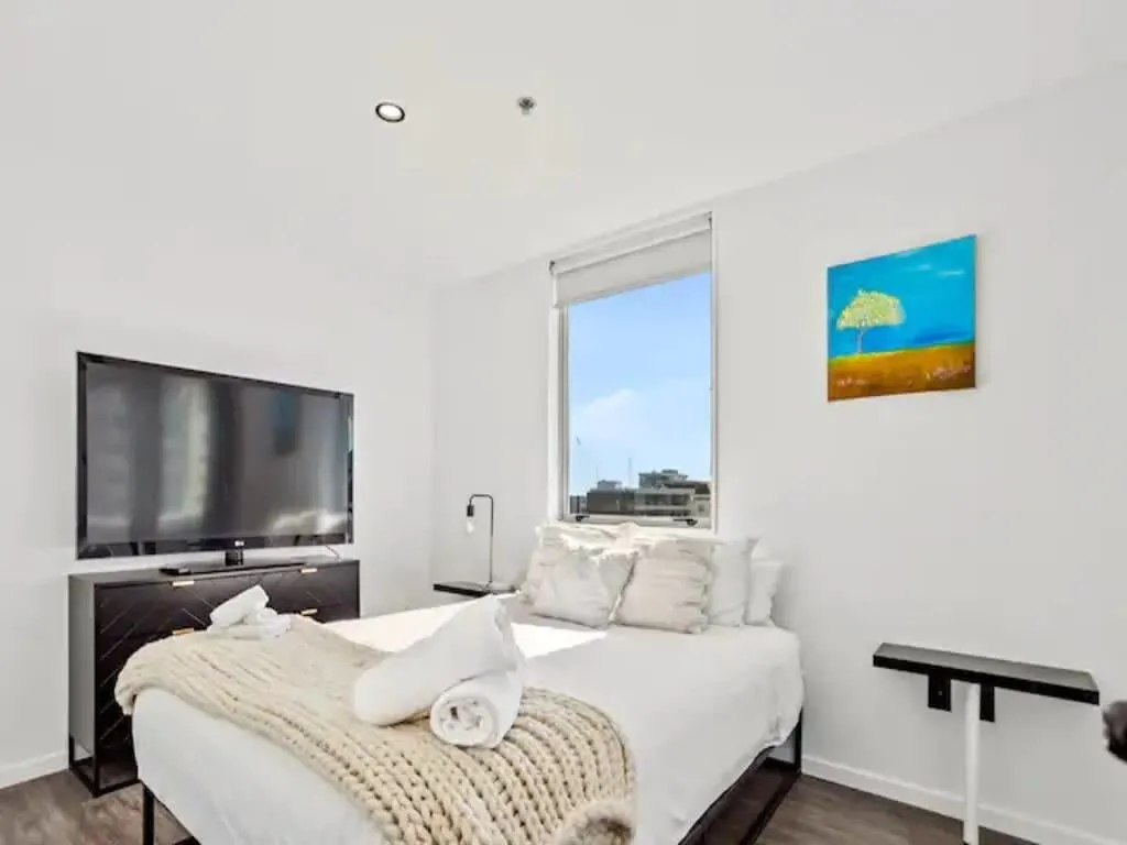 Chic Contemporary Flat, Auckland - Charming 1br Featuring Dedicated Home Office & Fast Wifi #2