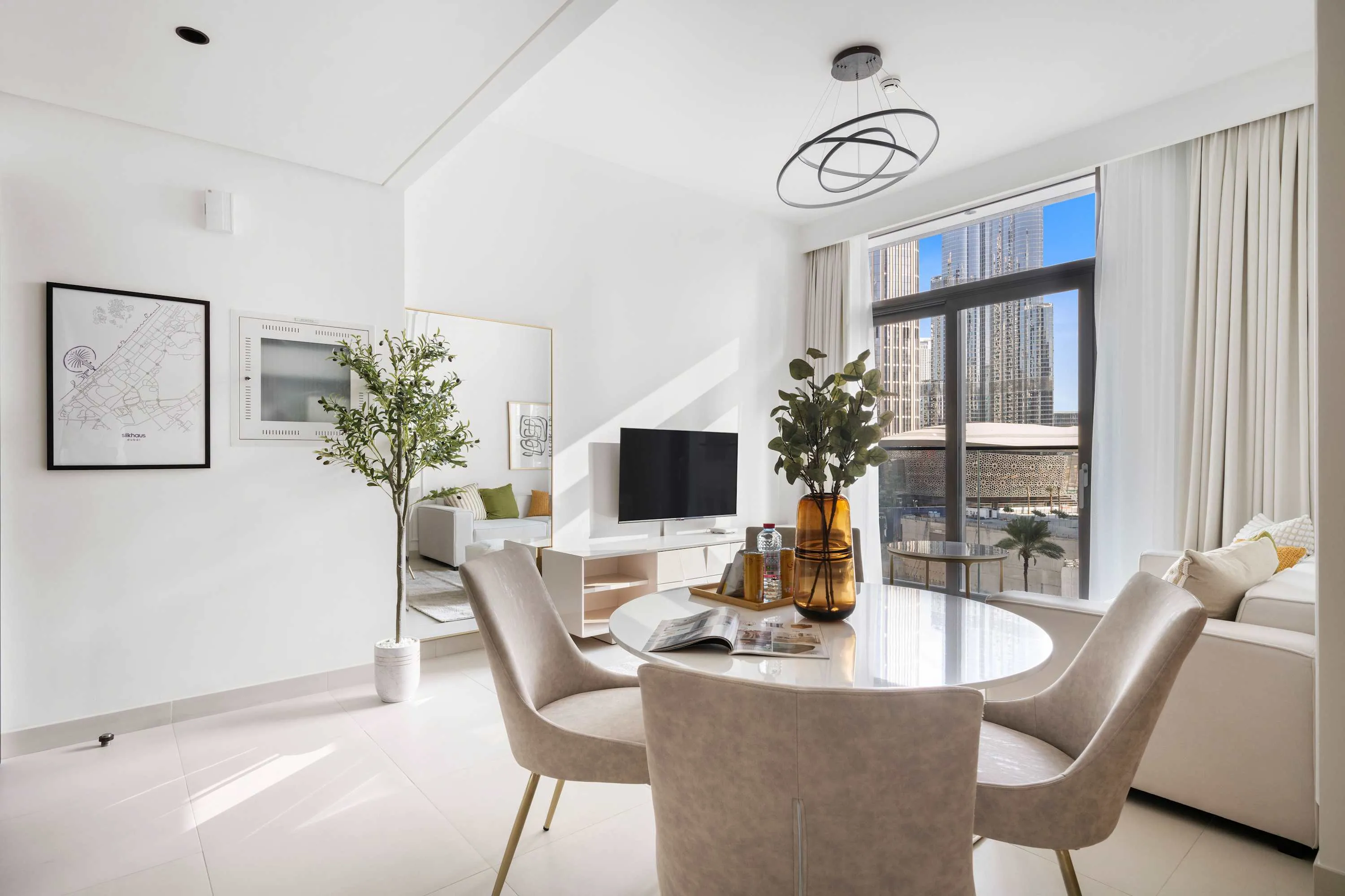 Sleek 57m2 1br Flat With Dedicated Home Office In Dubai's Burj Crown For Remote Work #3