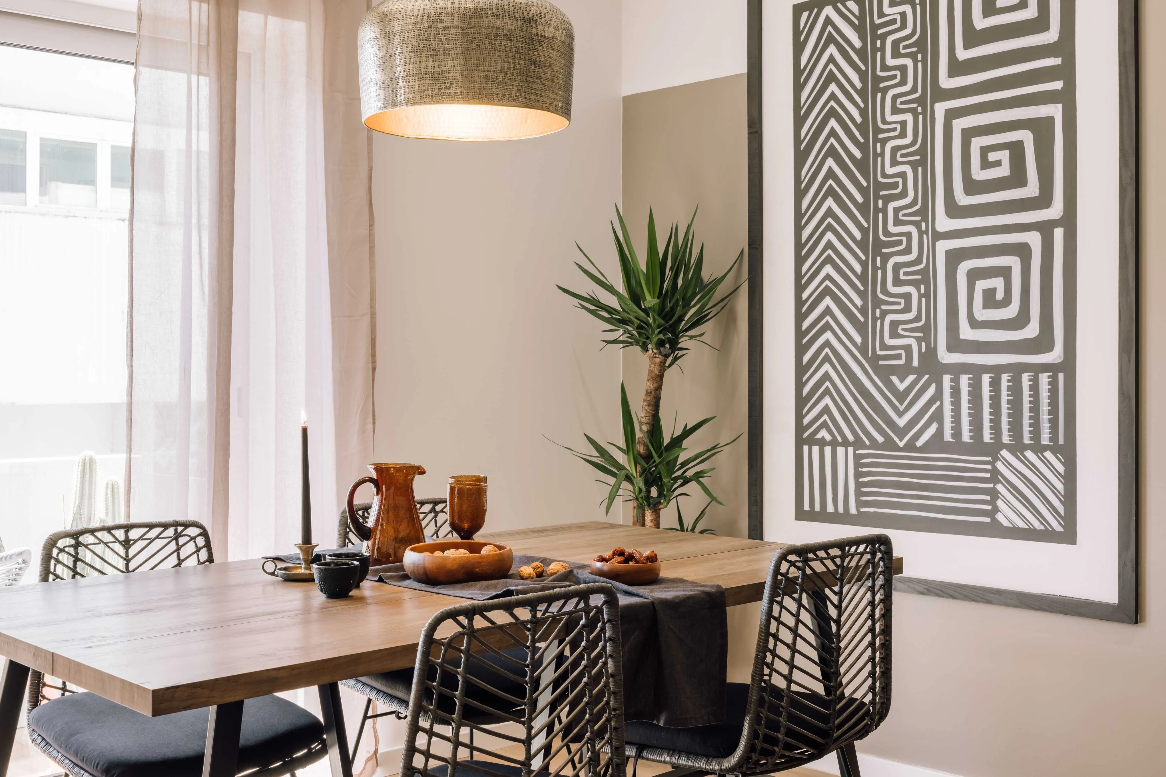 Spacious Lisbon Flat With Ultra-fast Wifi, Pro Monitors & Video Conference Setup #2