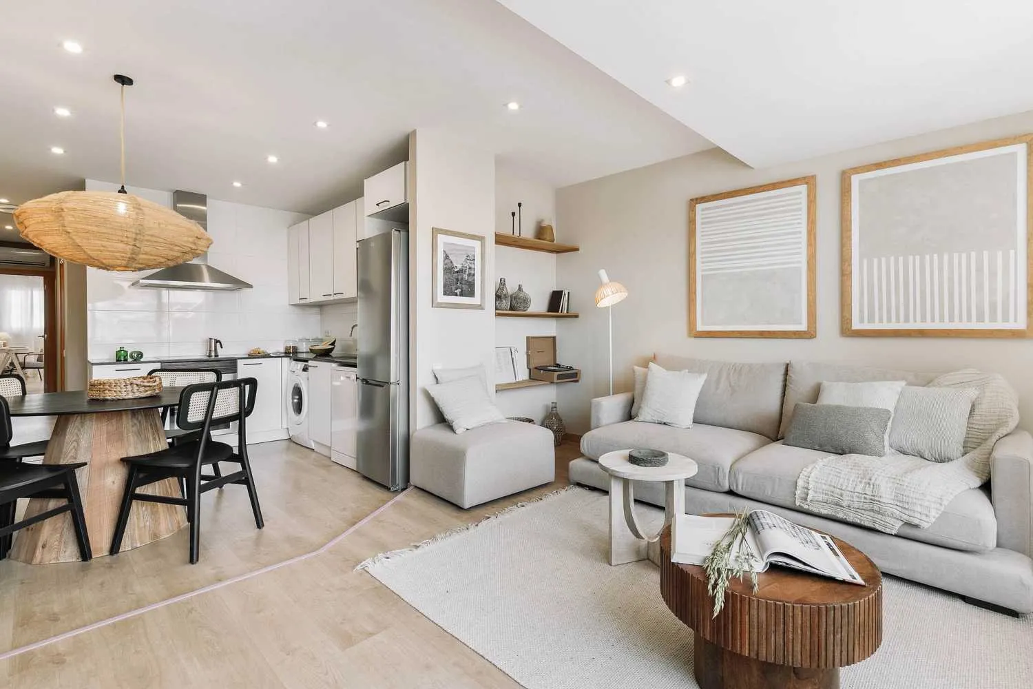 Impressive 2-bed Flat With High-speed Fiber & Podcast Studio In Barcelona #5