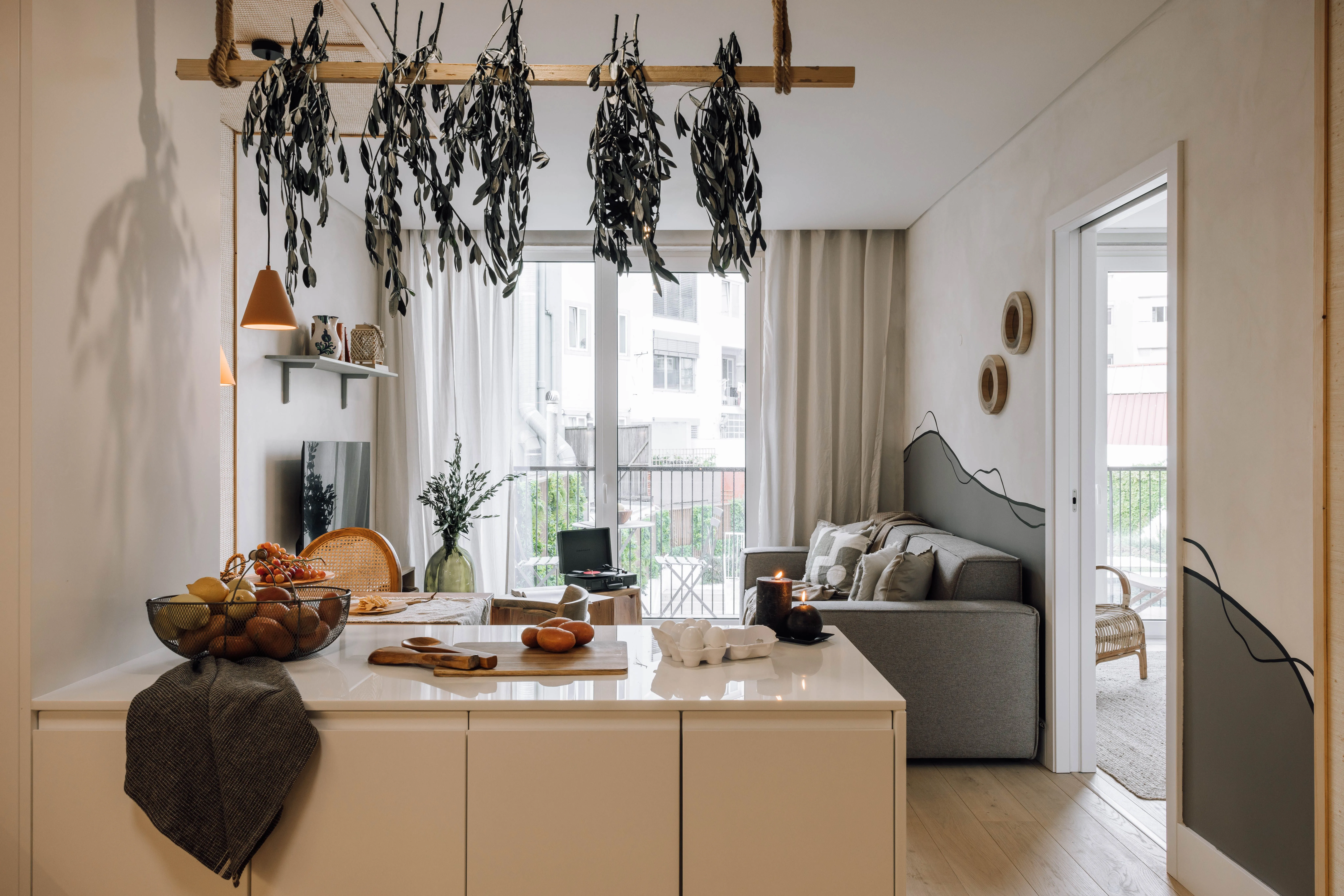 Luxurious Lisbon Flat With High-speed Fiber & Pro Home Office Setup For Remote Work #2