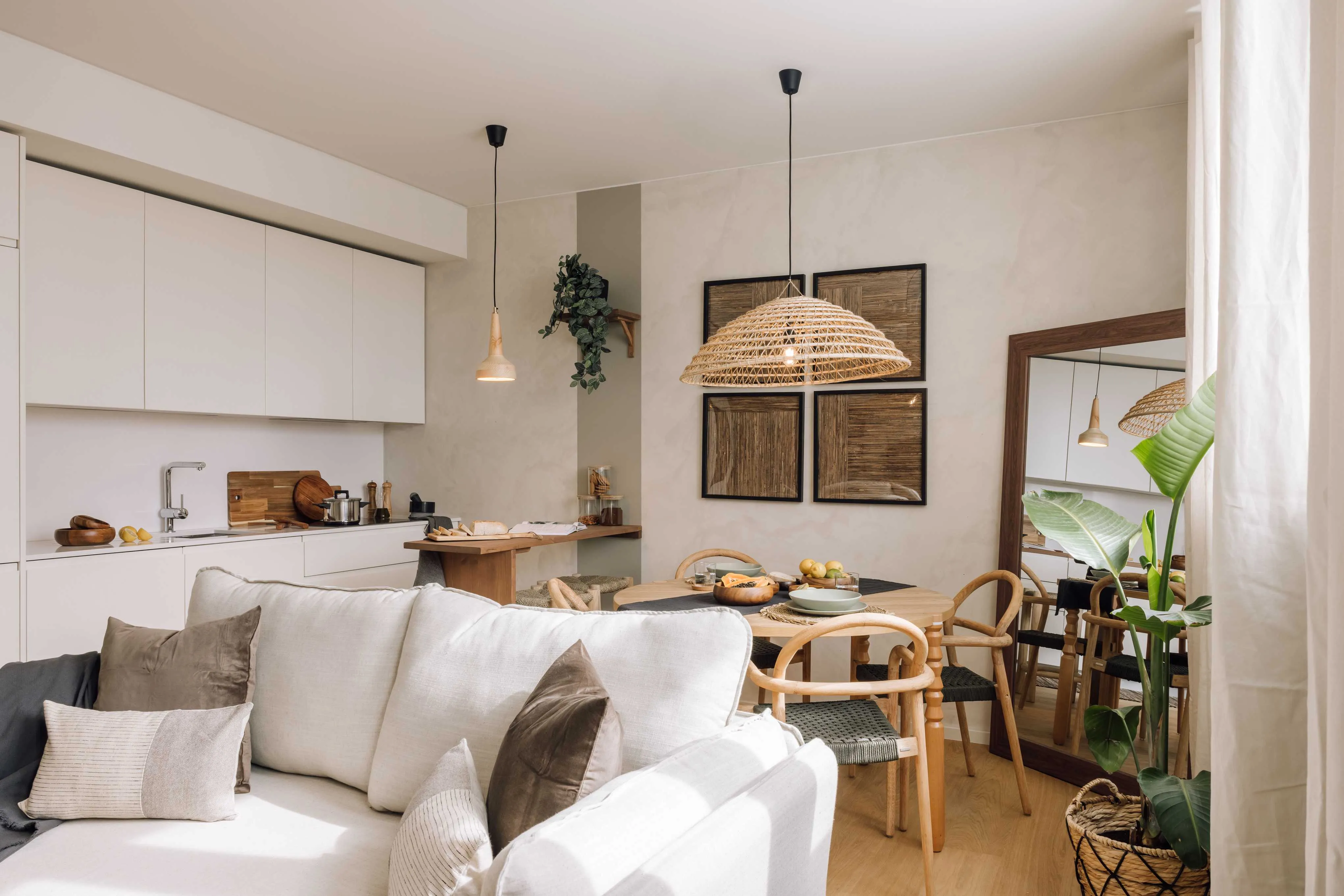 Chic Lisbon Flat With High-speed Fiber, Pro Monitors & Full Kitchen For Digital Nomads #2