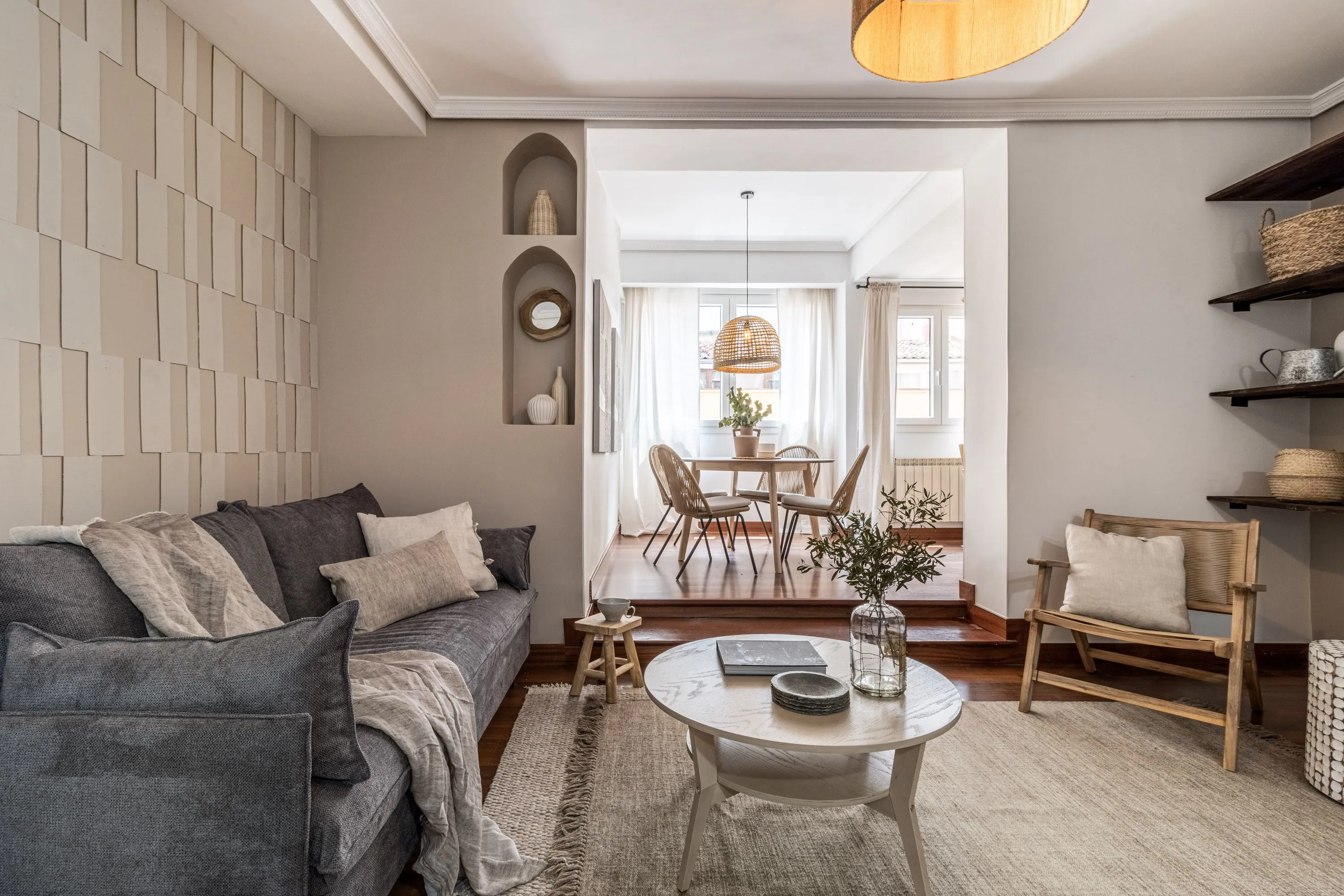 Modern Madrid Flat With Ultra-fast Wifi, Dual Monitors & Pro Workspace For Remote Work #3