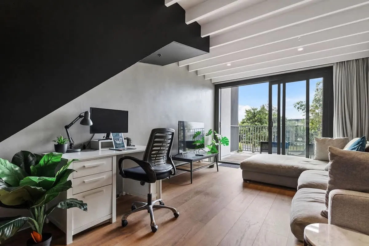 Sleek Executive 1br Flat In Auckland Cbd -- Charming Home Office & Parking #3