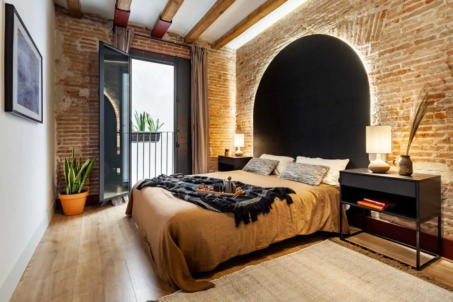 Urban 2br Flat With Ultra-fast Wifi And Pro Workspace In Barcelona #2