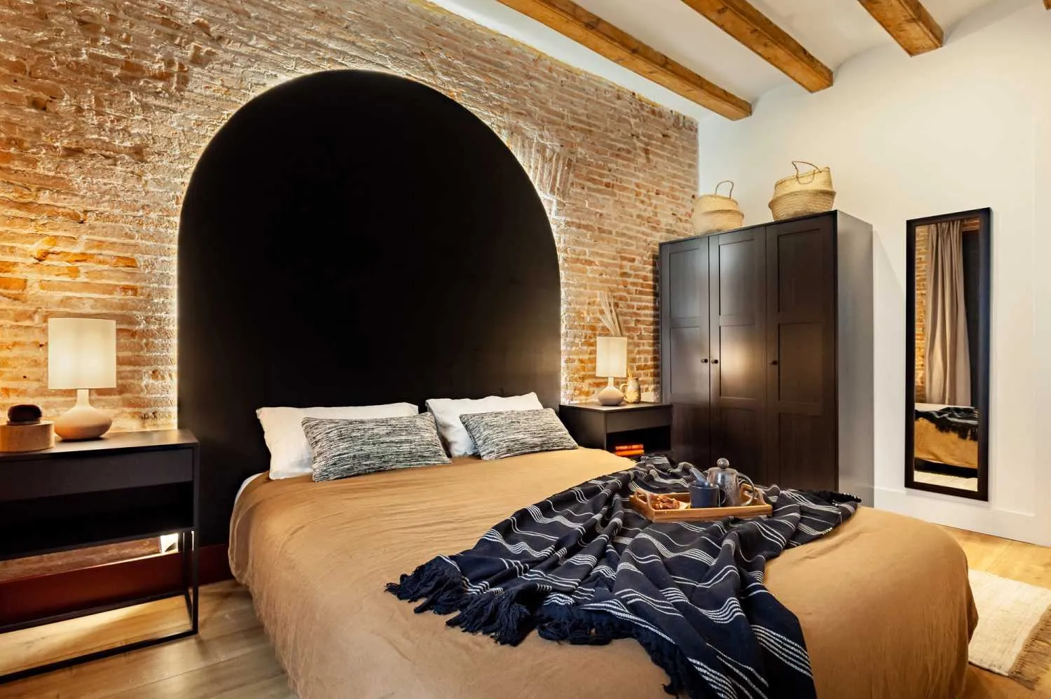 Urban 2br Flat With Ultra-fast Wifi And Pro Workspace In Barcelona #4