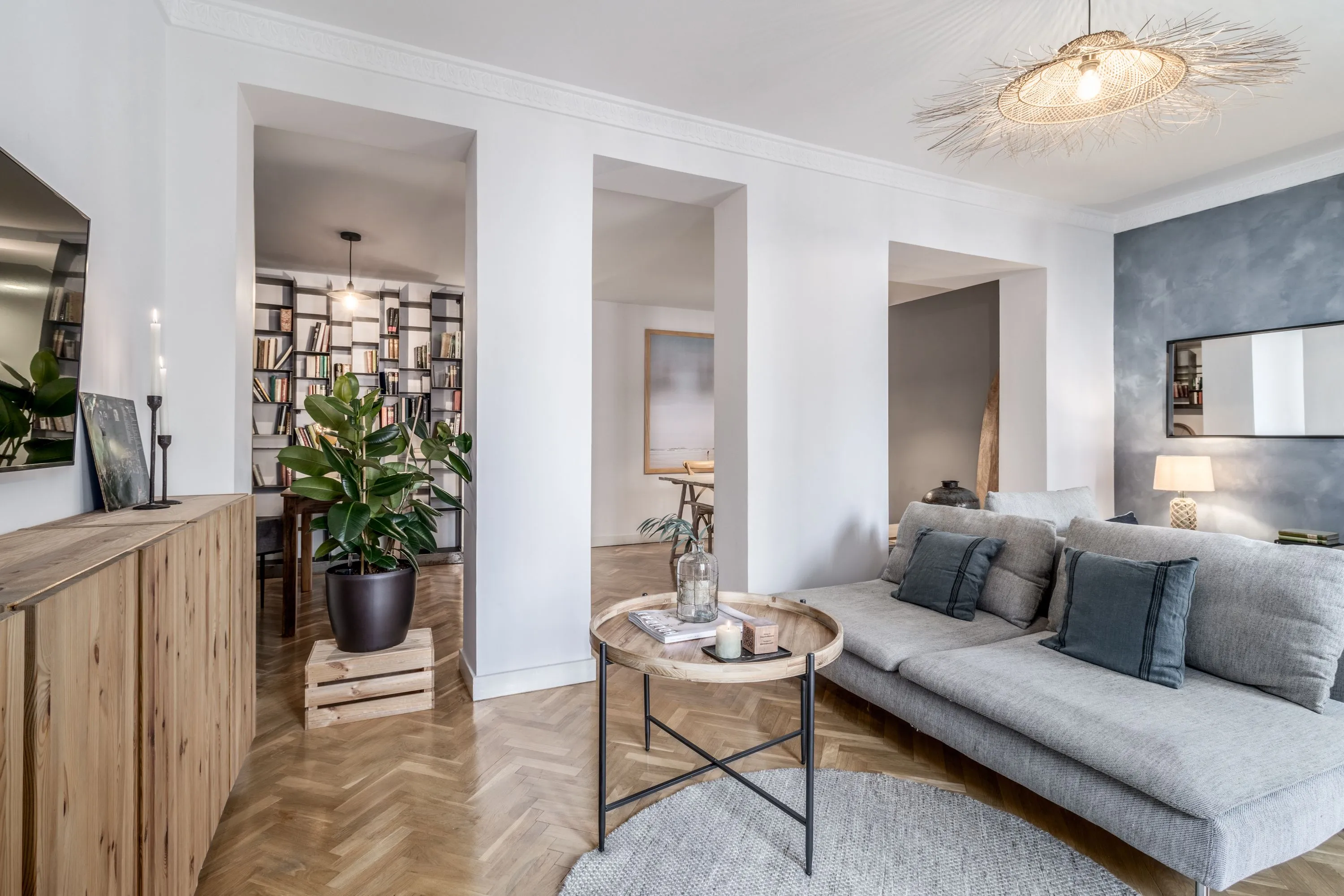 Trendy Madrid Flat With High-speed Fiber & Pro Home Office For Digital Nomads #2